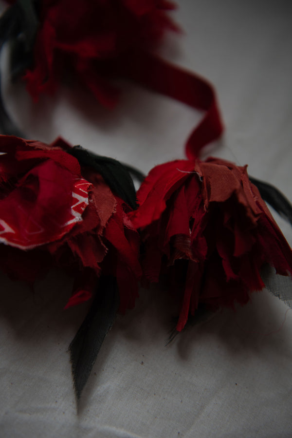 N° 155 falling flower accessory - ume red - L (made to order)