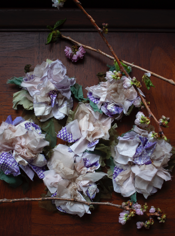 N° 51 crushed bloom brooch - sakura lavender - M