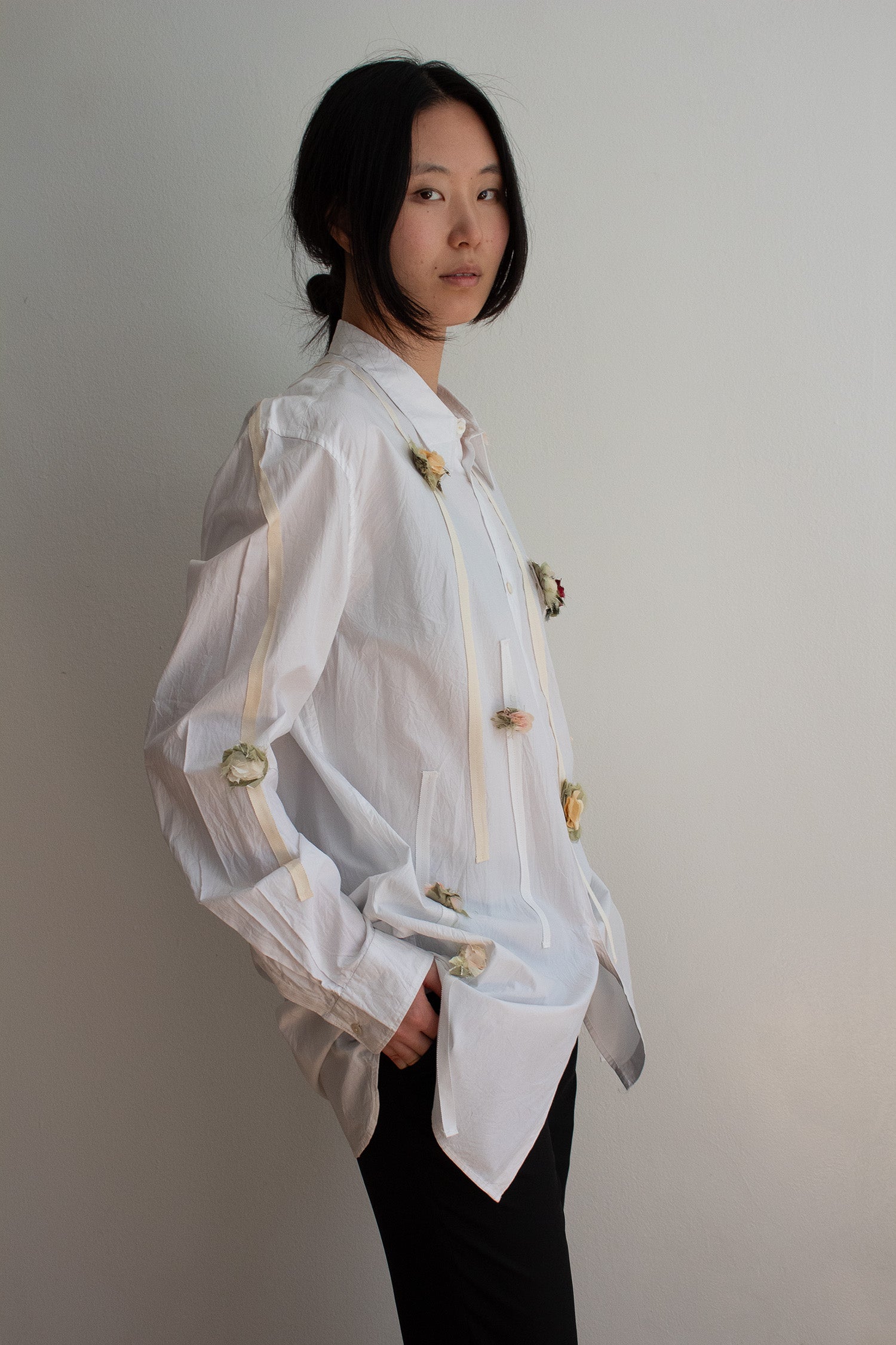 N° 265 dripping crushed blooms - yuki white - L