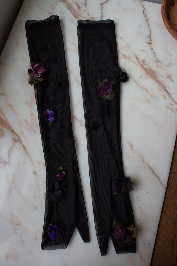 N° 90 crushed blooms fingerless gloves- nasu eggplant