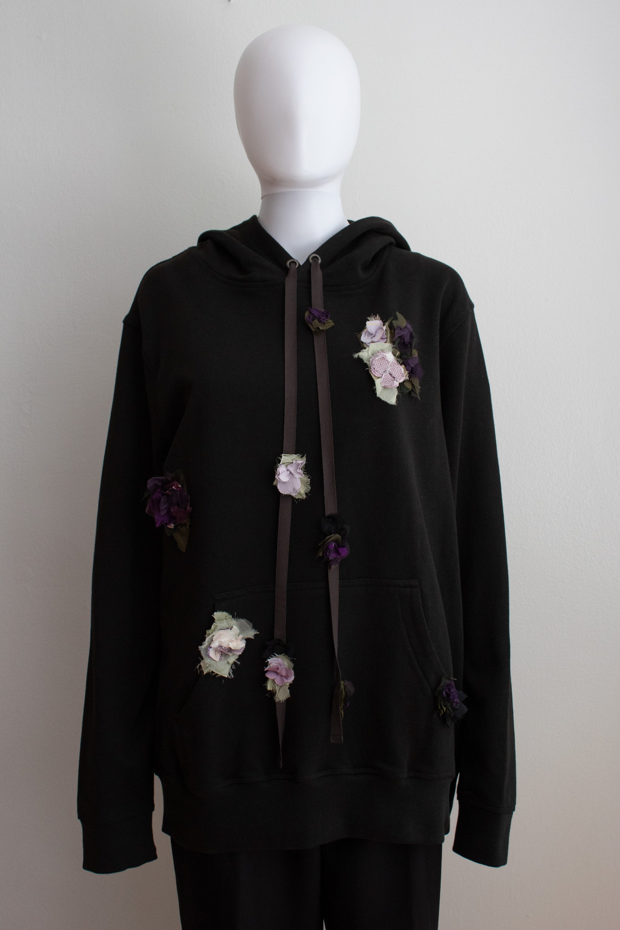 N° 306 multi crushed blooms midweight french terry hoodie - nasu eggplant/fuji lilac