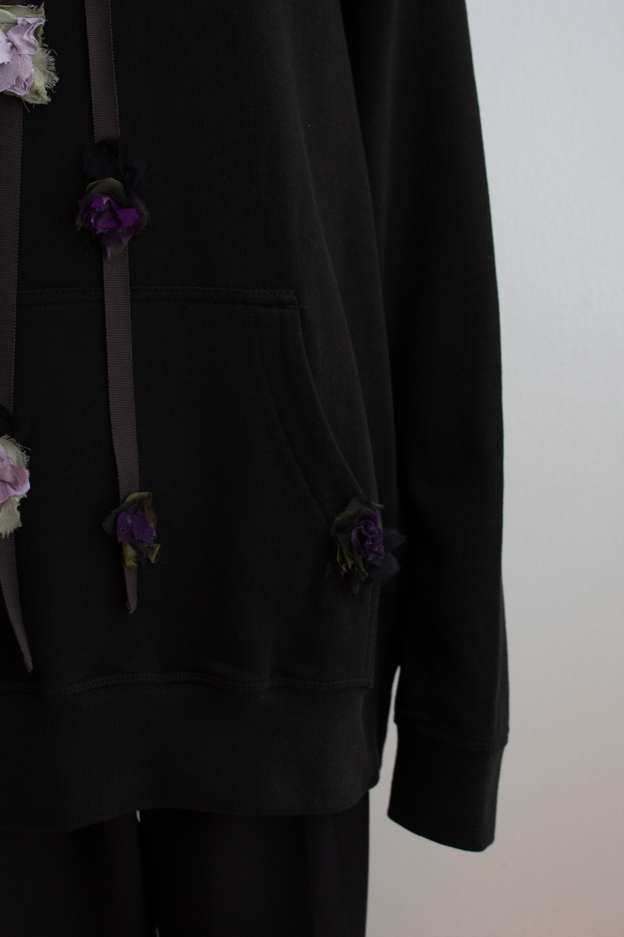 N° 306 multi crushed blooms hoodie - nasu eggplant