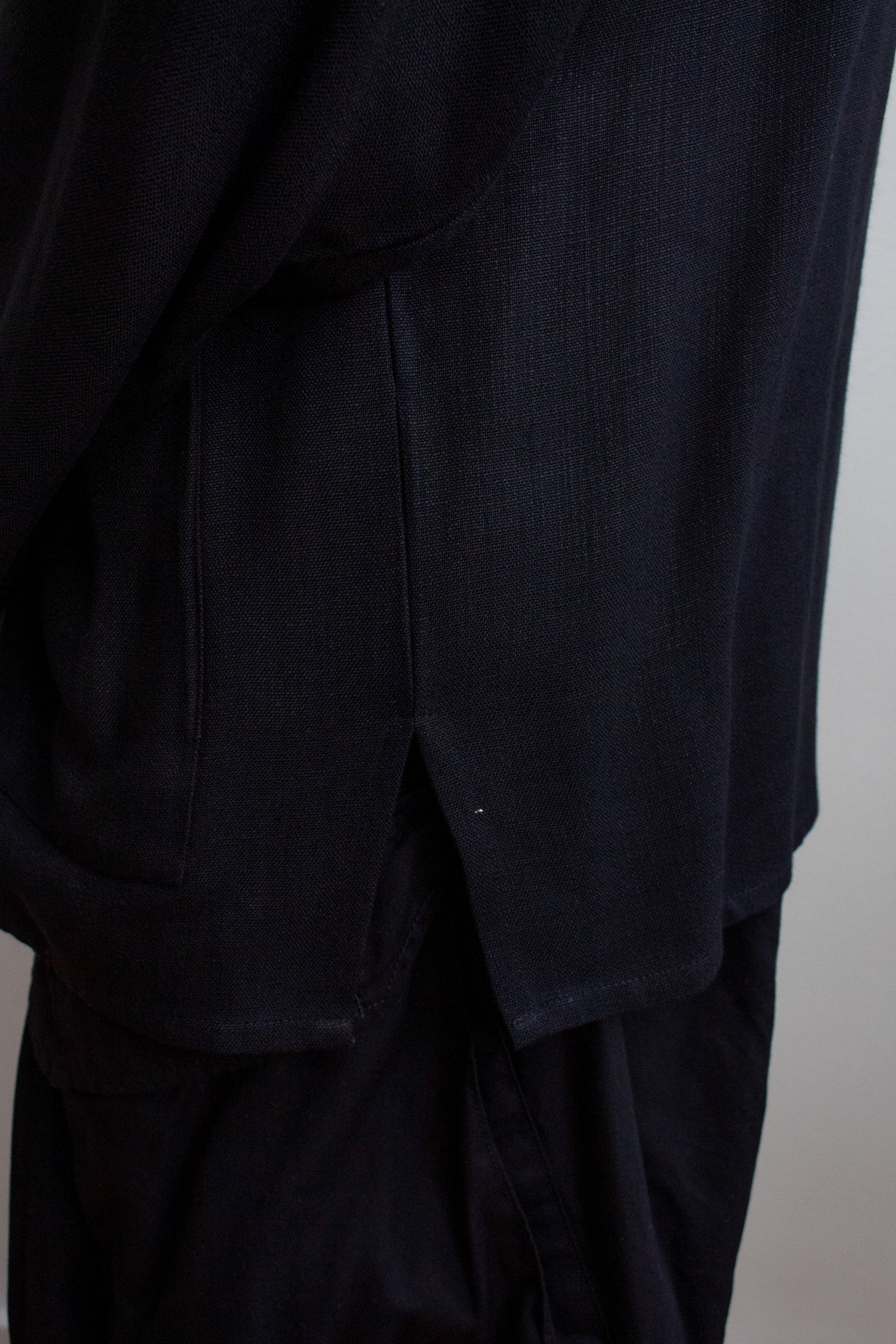 N° 373  hand-stitched haori linen jacket - sumi black