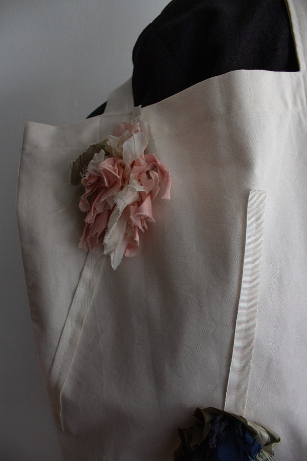 N° 70 dripping crushed blooms tote - suna beige/multi
