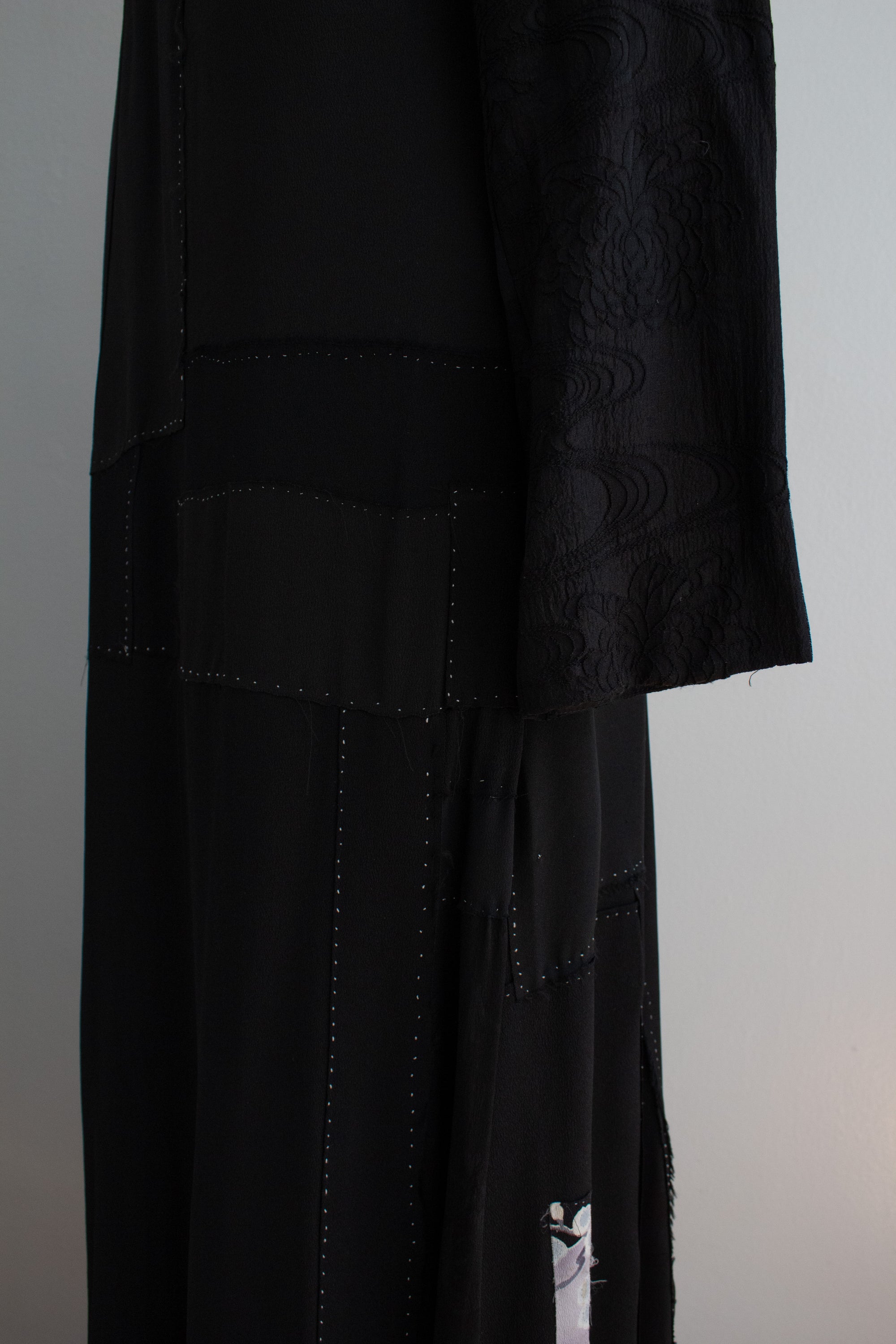 N° 27 hand-stitched pinstripe kimono gown