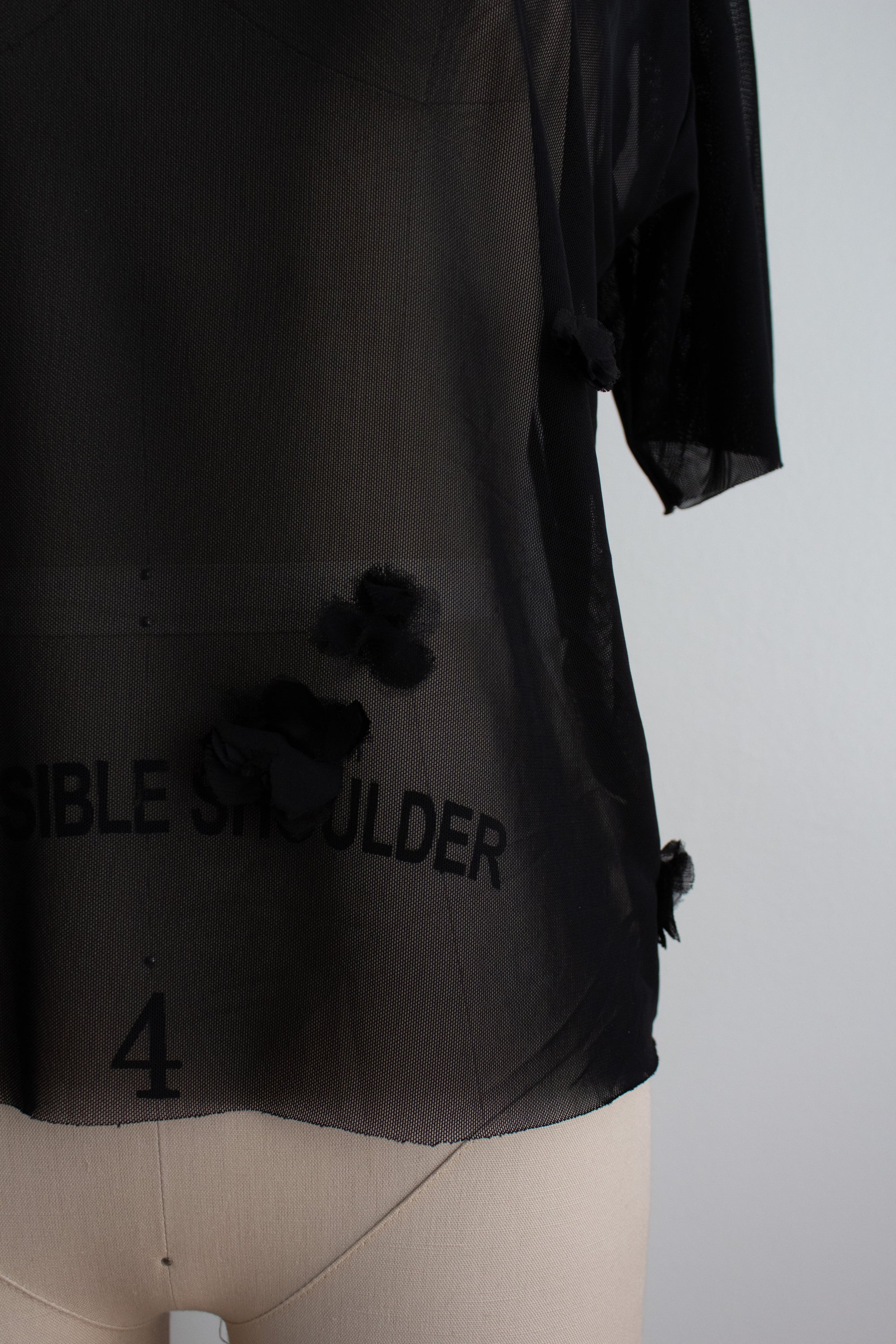 N° 94 crushed blooms oversized top - sumi black
