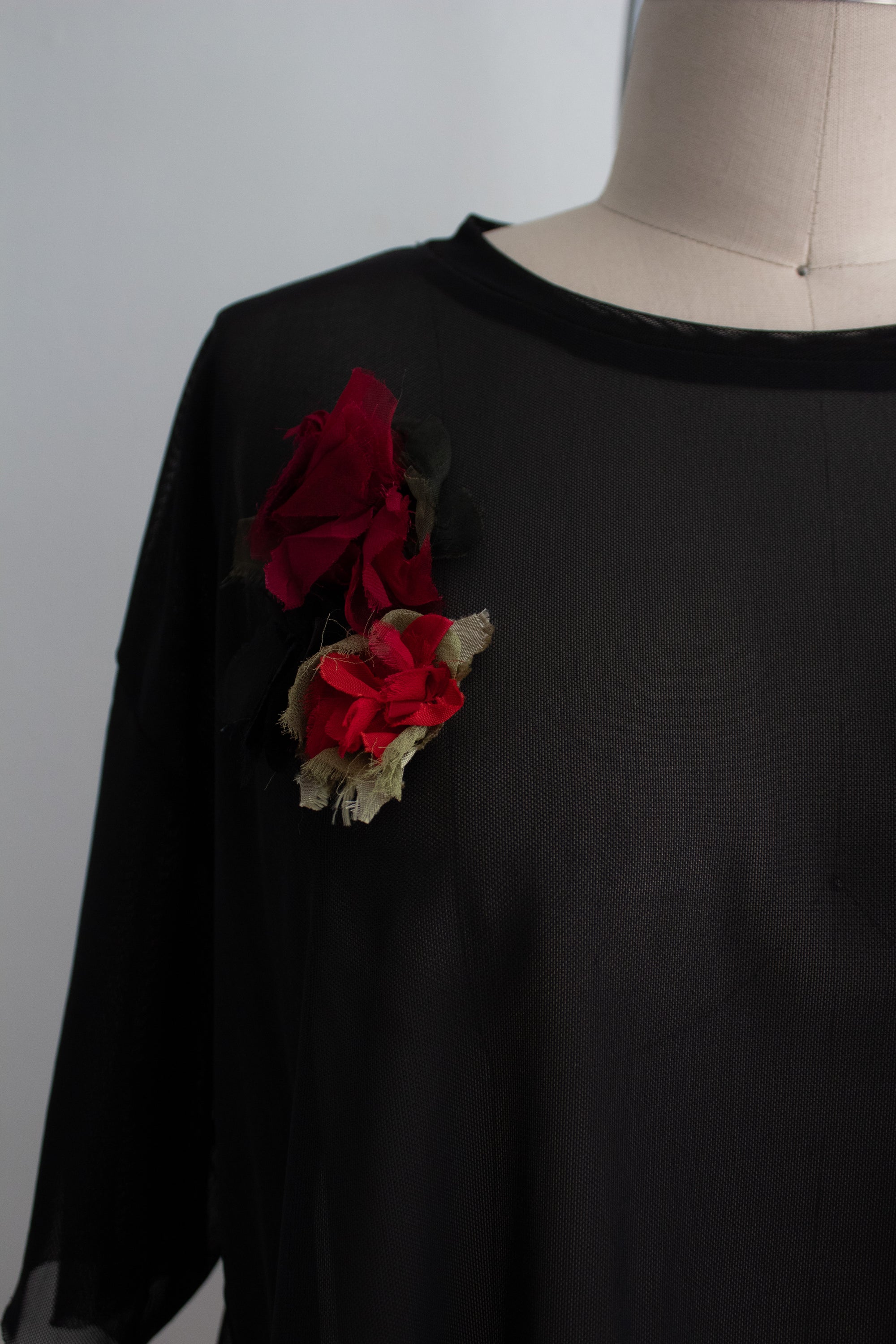 N° 94 crushed blooms oversized top - ume red
