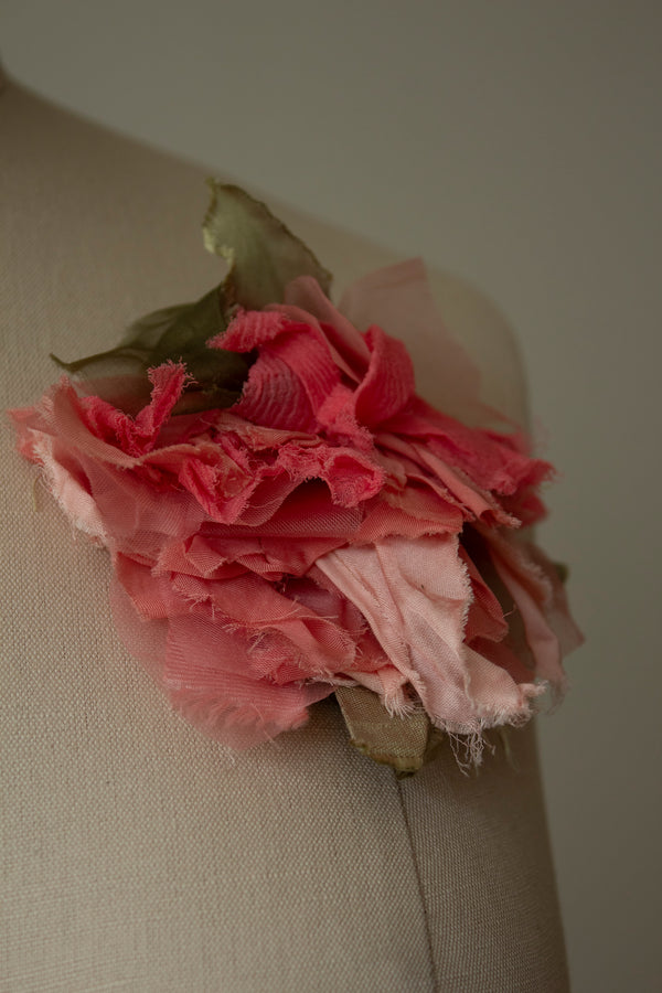 N° 51 crushed bloom brooch - akizakura pink - M