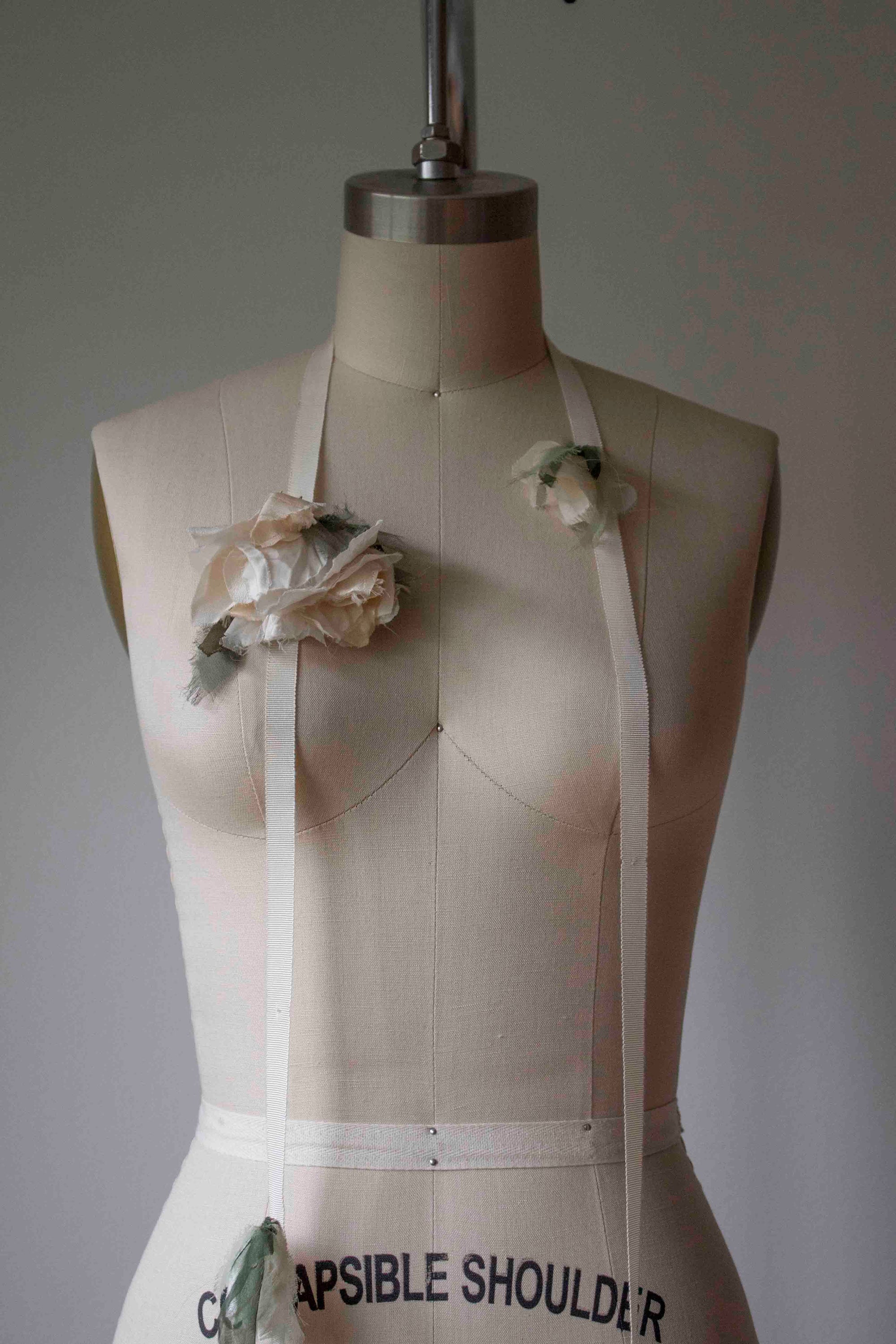 N° 155 falling flower accessory - ivory/cream - 2