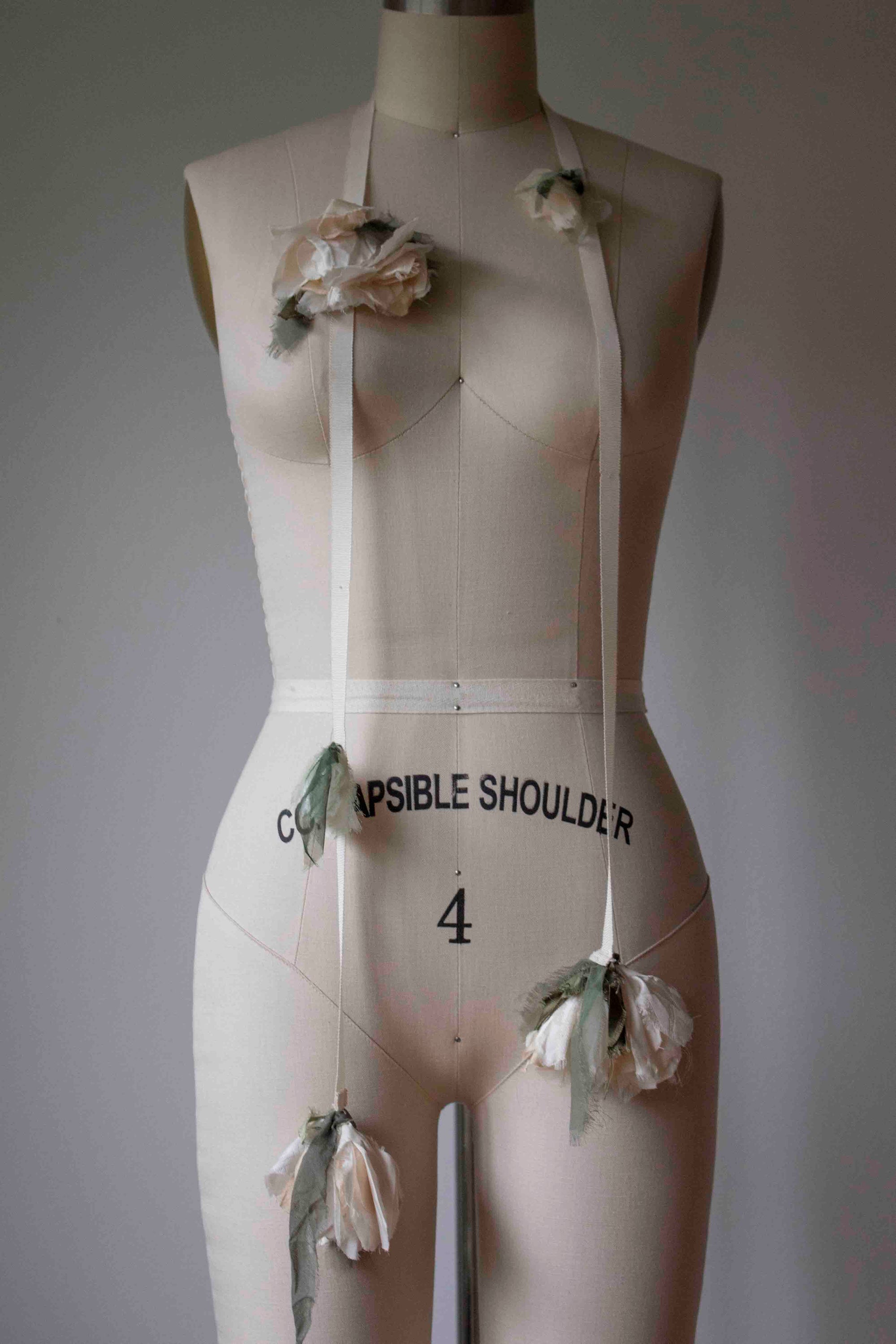 N° 155 falling flower accessory - ivory/cream - 2
