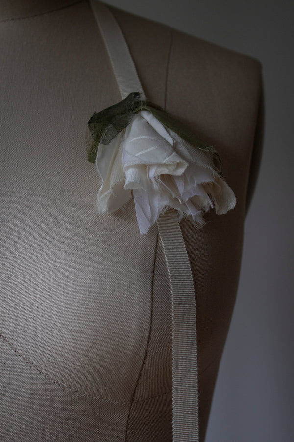 N° 155 falling flower accessory - ivory/cream -1