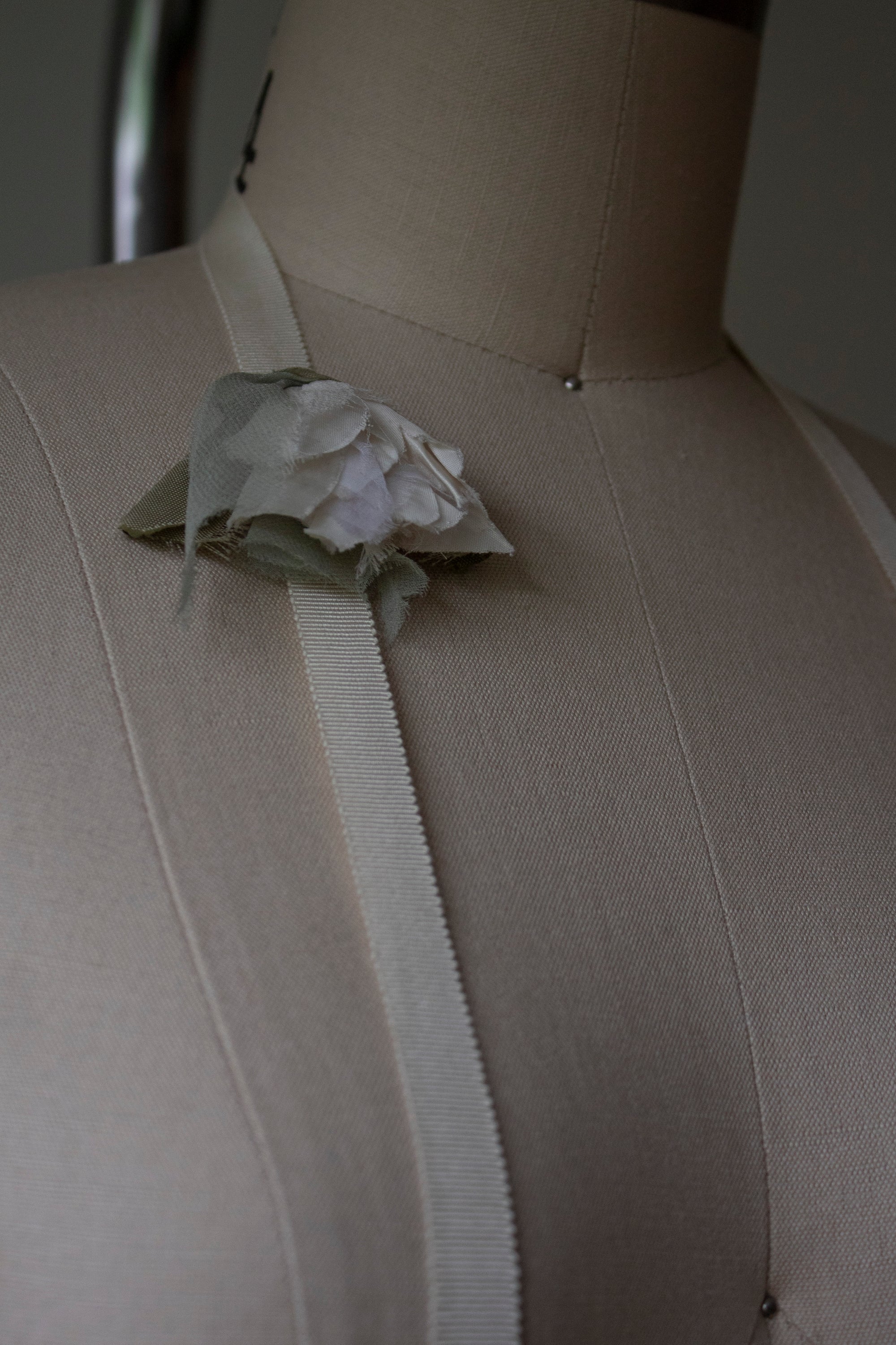 N° 155 falling flower accessory - ivory/cream -1