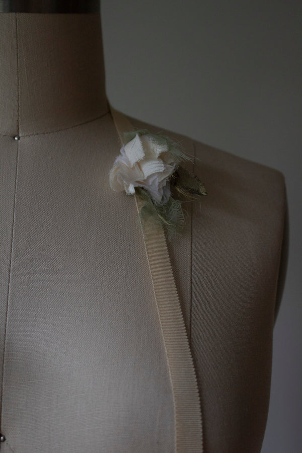 N° 155 falling flower accessory - botanical peach - 4