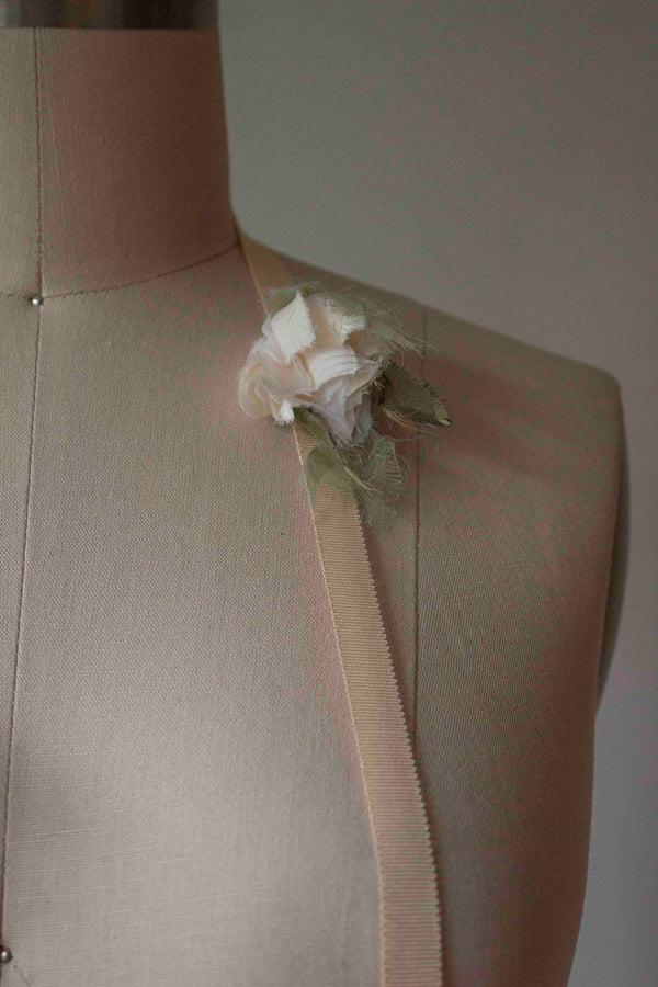 N° 155 falling flower accessory - botanical peach - 4