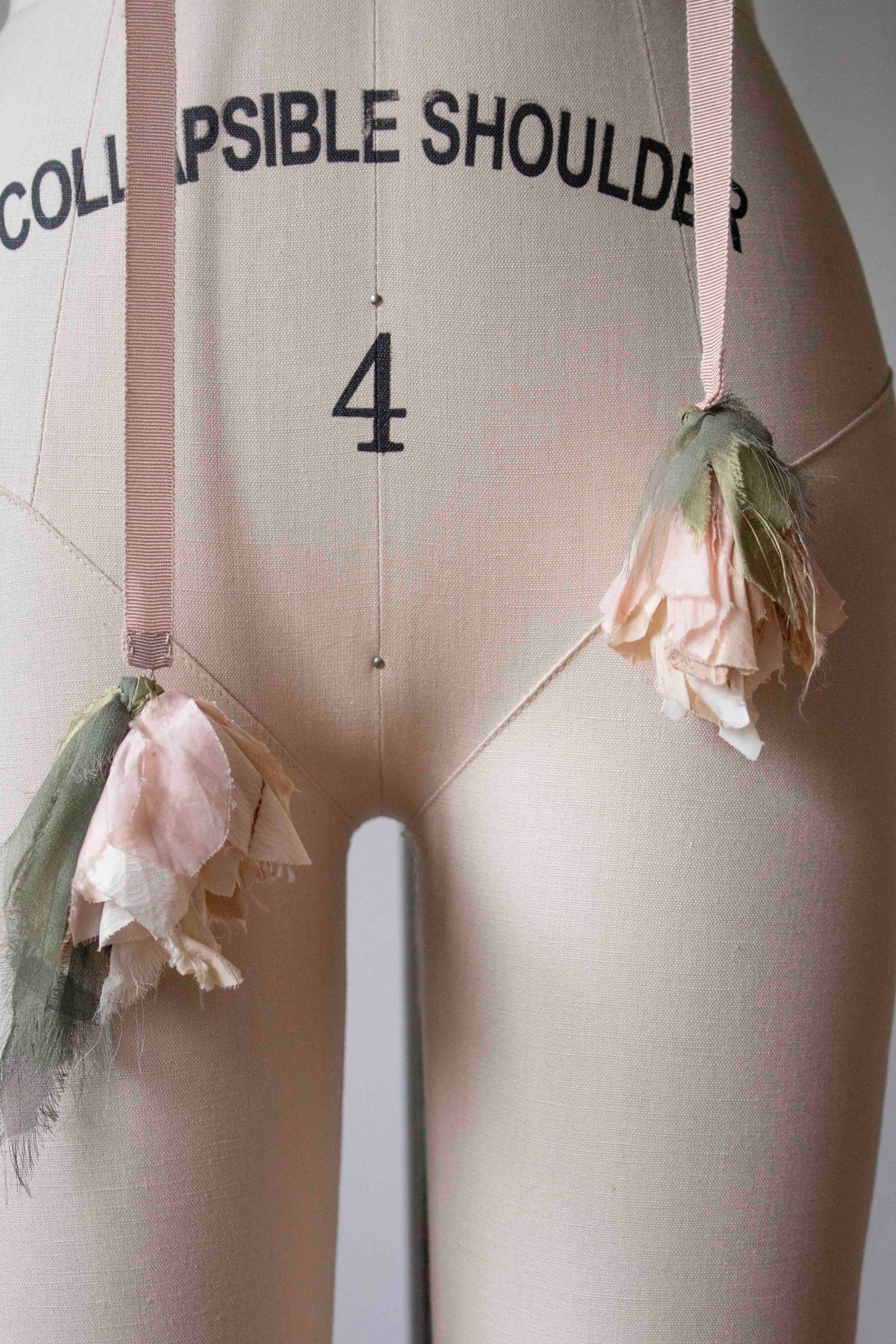 N° 155 falling flower accessory - botanical pink - 5
