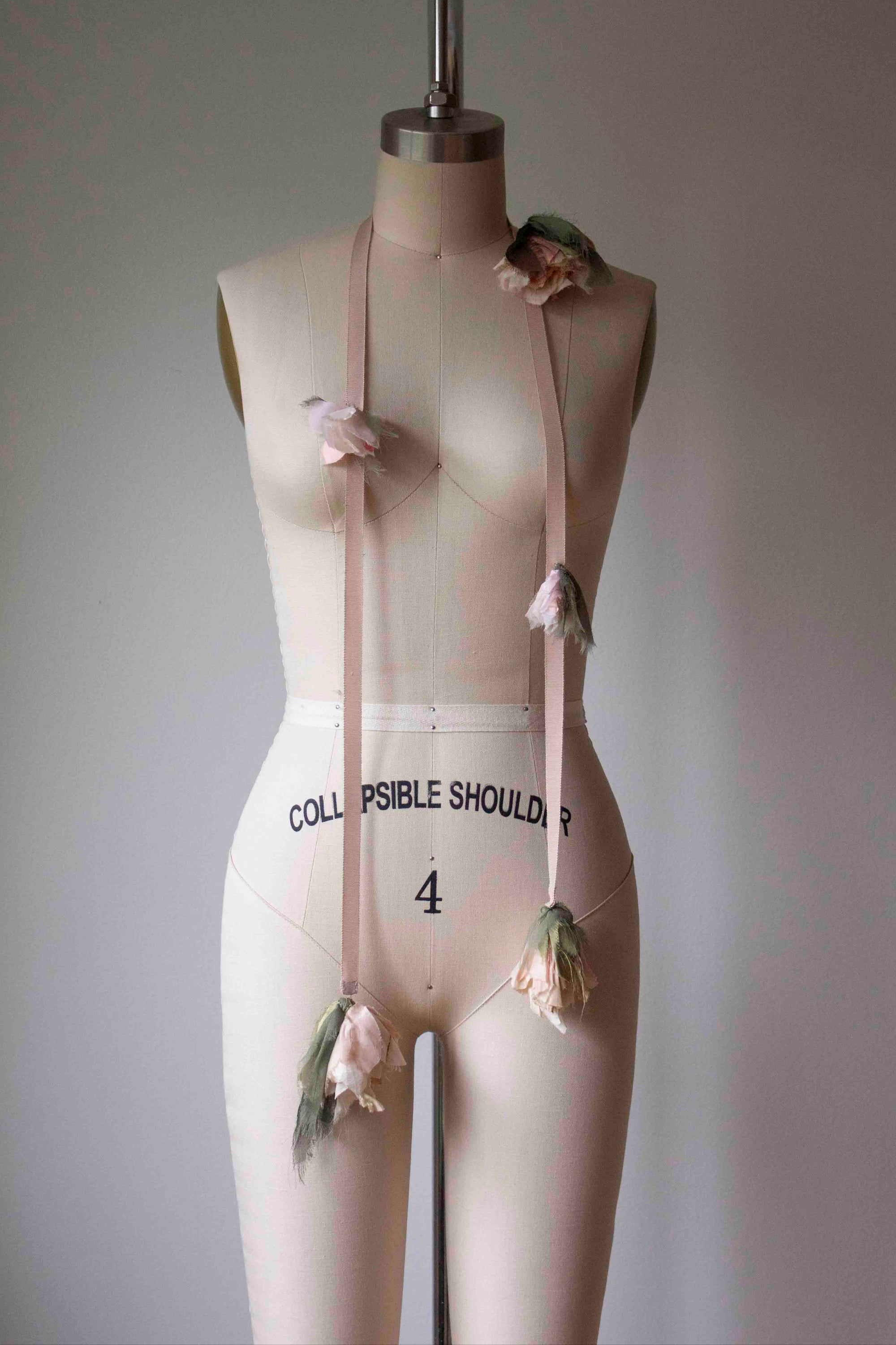 N° 155 falling flower accessory - botanical pink - 5