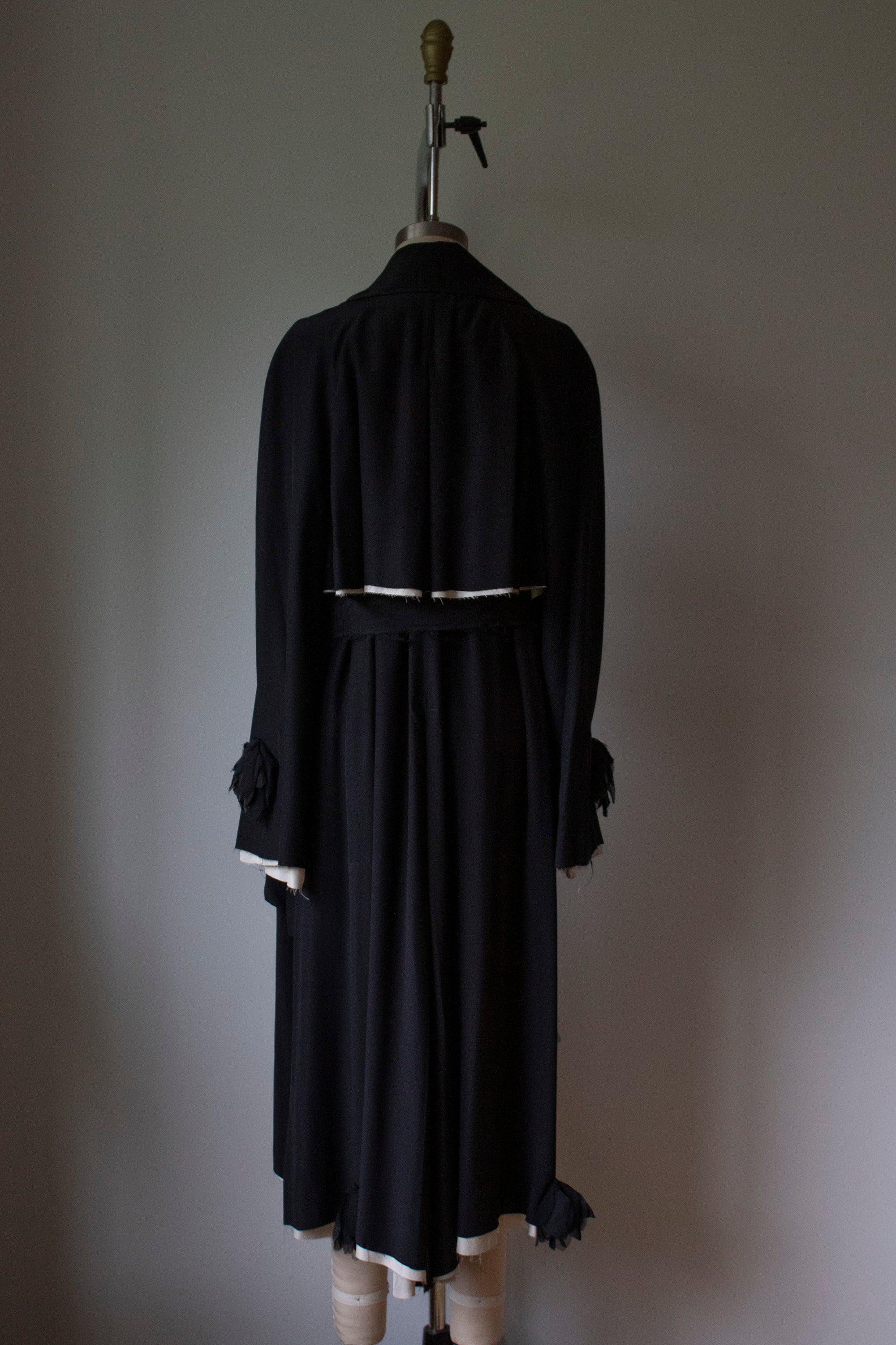 N°192 falling flower silk trench coat