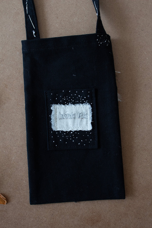 N° 113 constellation crossbody phone pouch - black/white