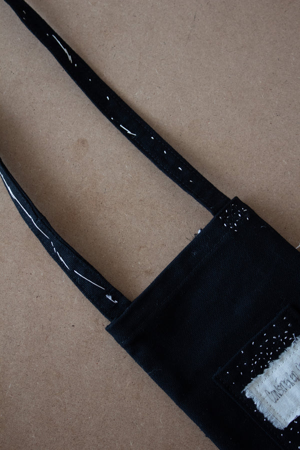 N° 113 constellation crossbody phone pouch - black/white