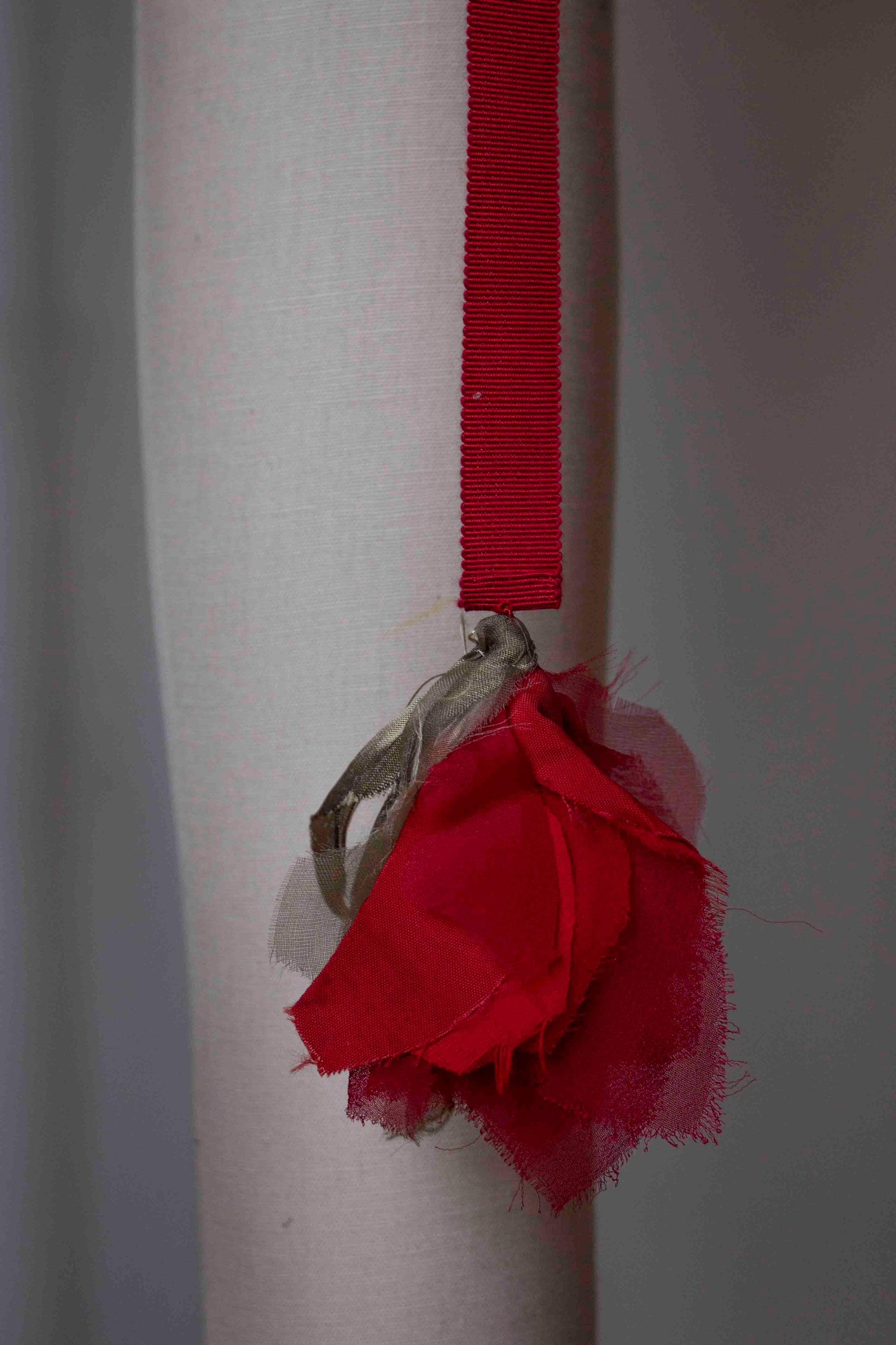 N° 155 falling flower accessory - ume red - L/XL
