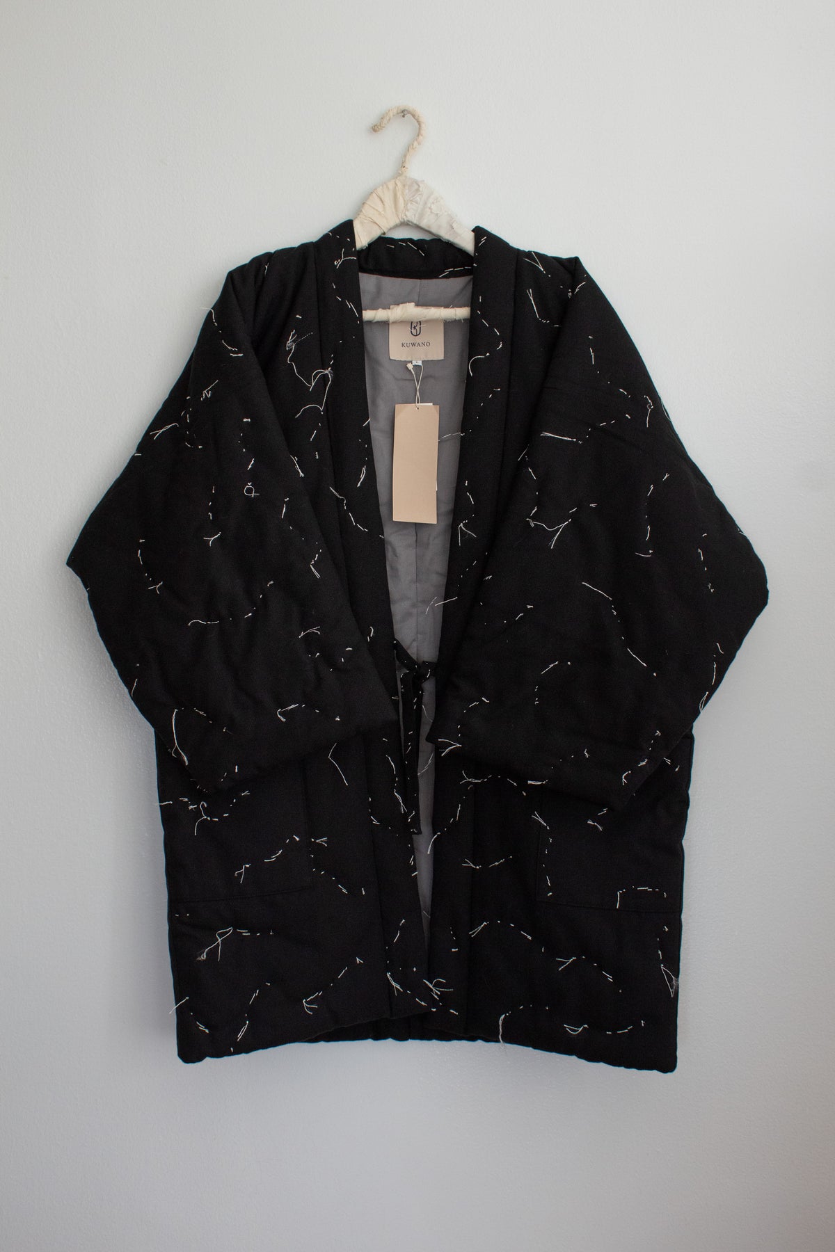 N° 114 constellation hanten - light stitching - sumi black