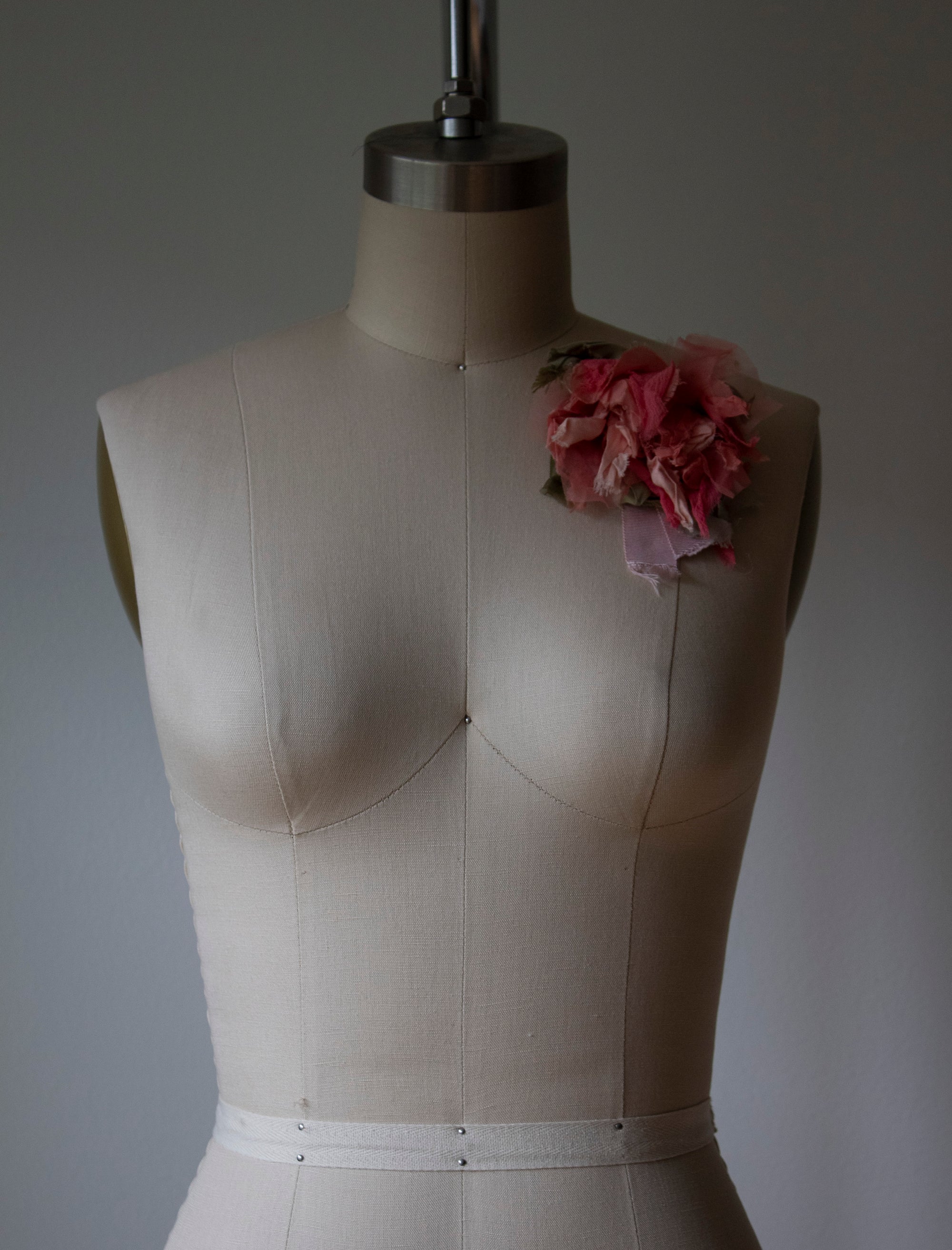 N° 51 crushed bloom brooch - akizakura pink - M