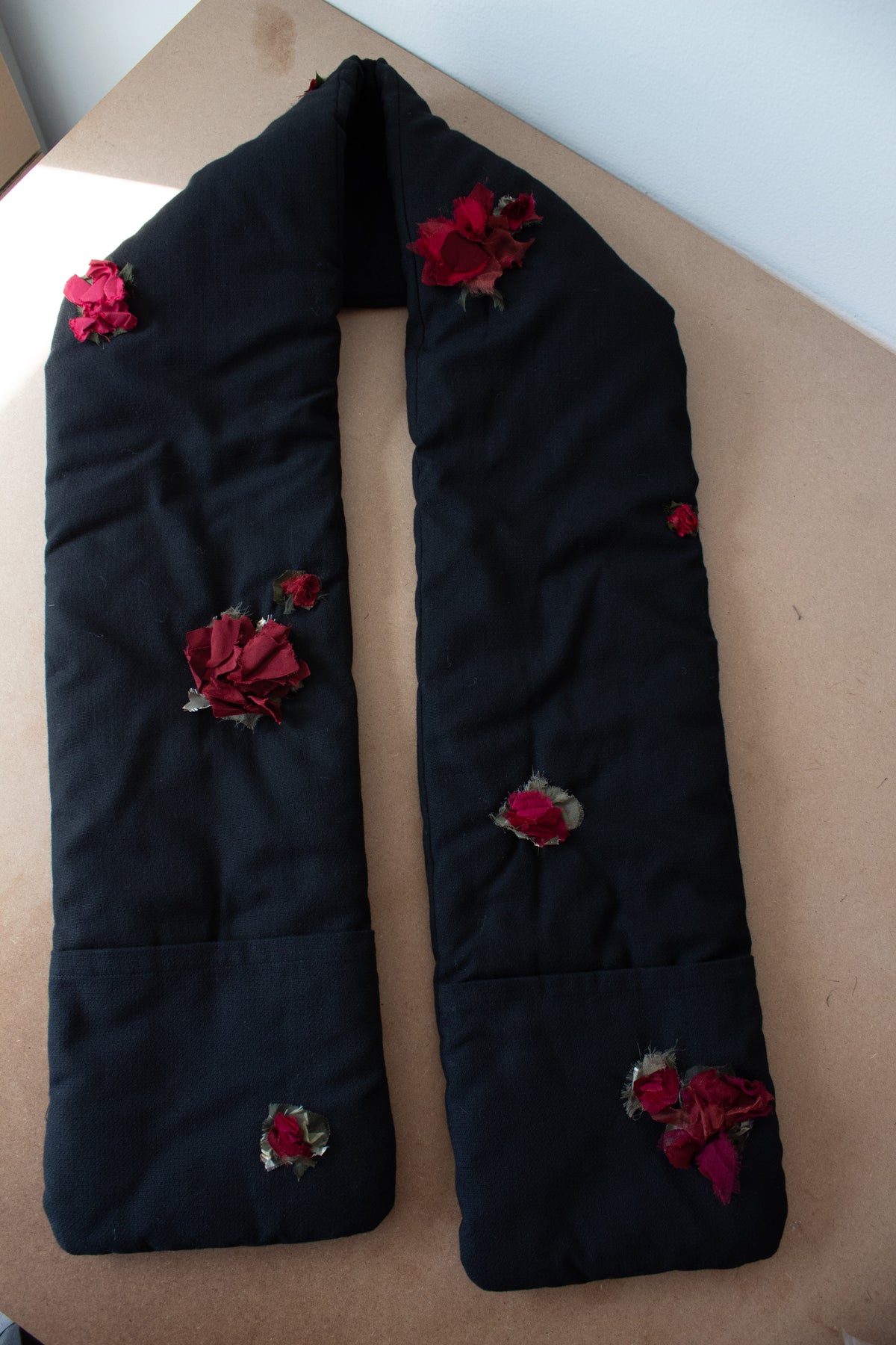N° 123 crushed blooms scarf - sumi black/ume red