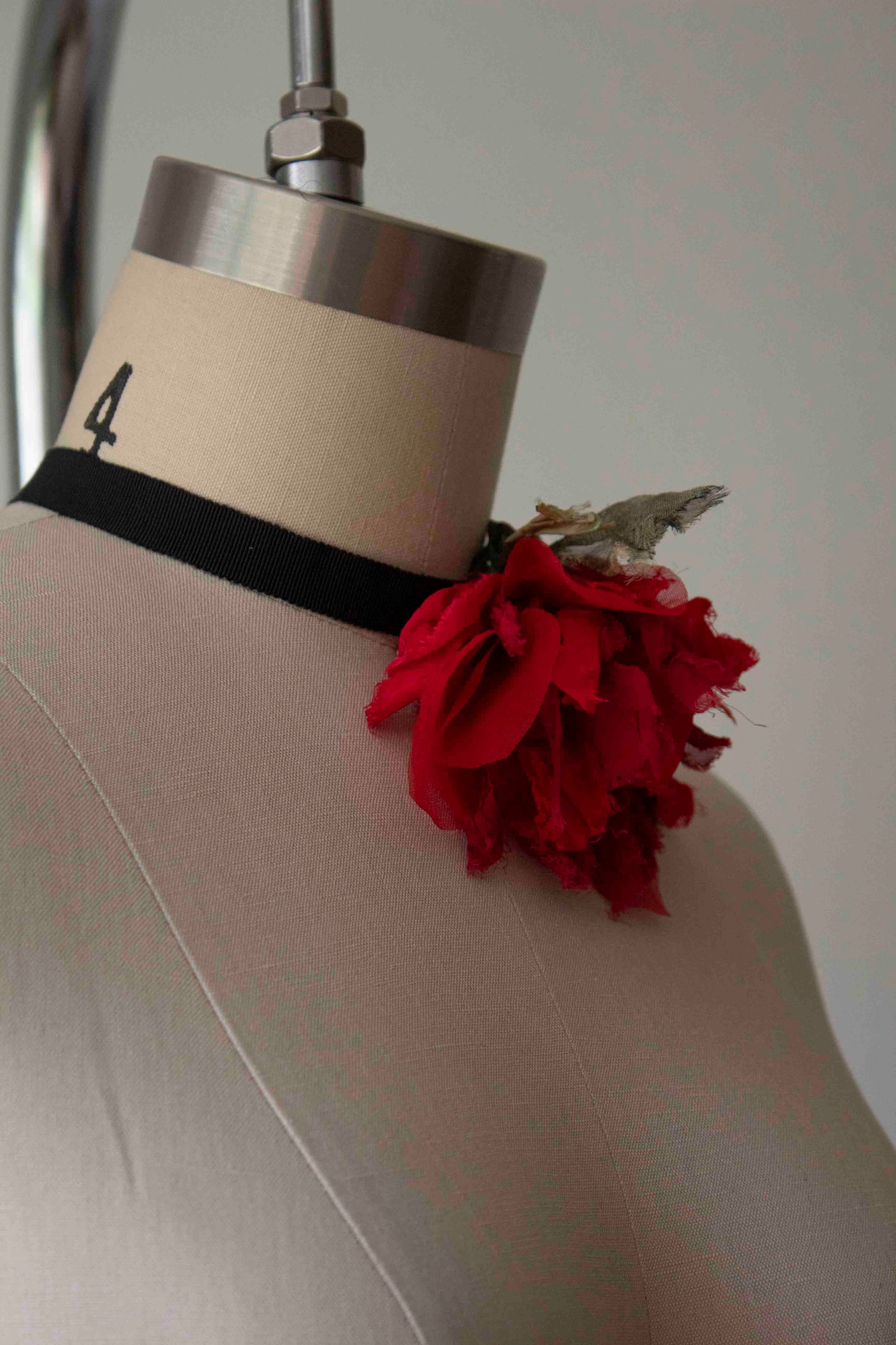 N° 44 crushed bloom tie - ume red - M