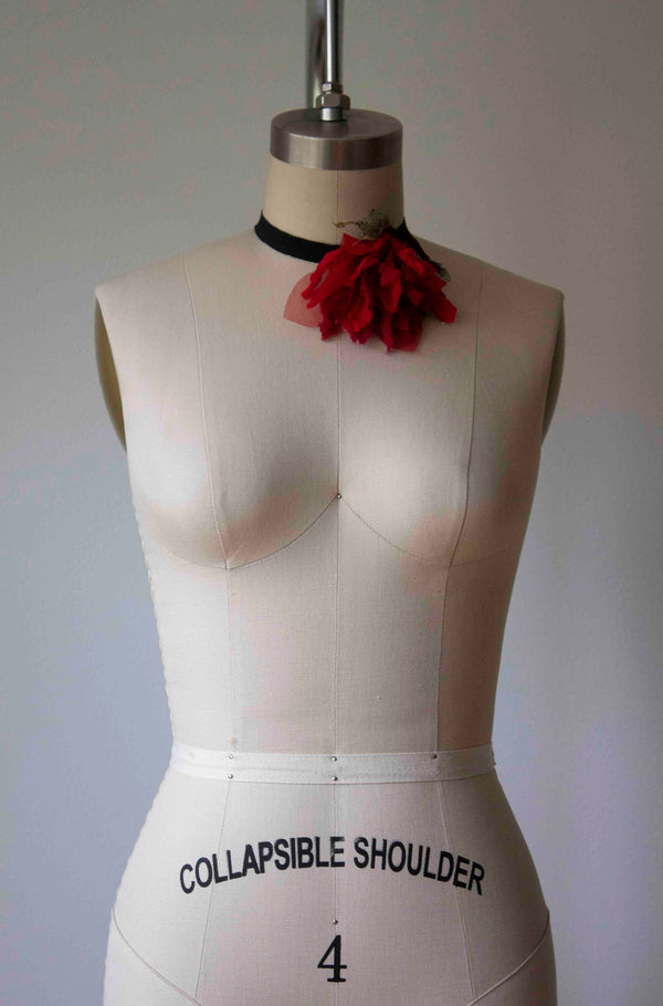 N° 44 crushed bloom tie - ume red - M