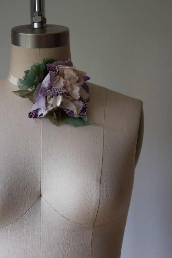 N° 44 crushed bloom choker - sakura lavender - M