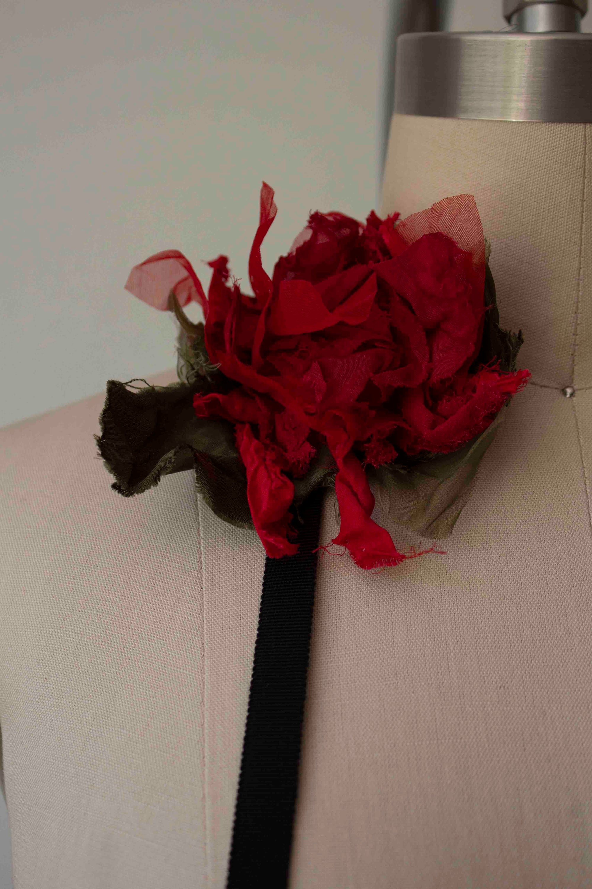 N° 49 crushed blooms accessory - ume red - M