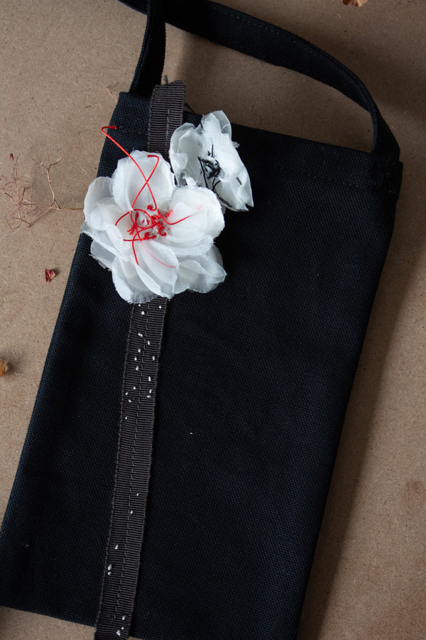 N° 113 sakura crossbody phone pouch