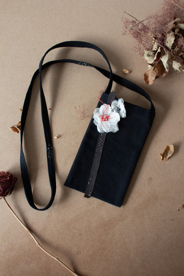 N° 113 sakura crossbody phone pouch