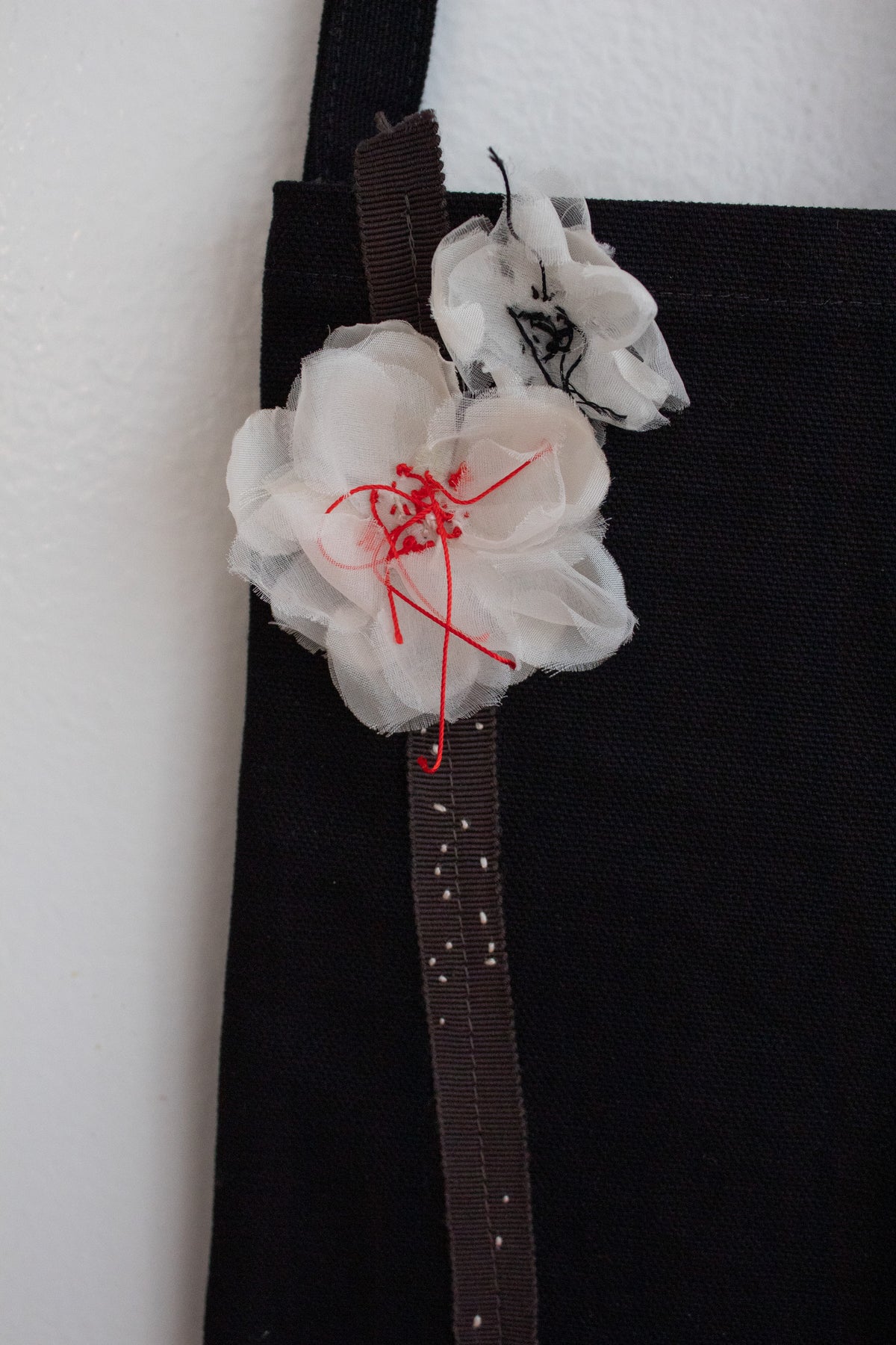 N° 113 sakura crossbody phone pouch