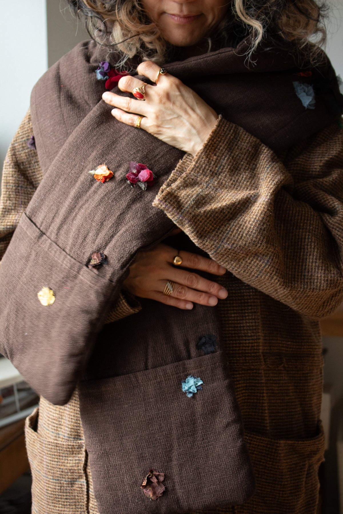 N° 123 crushed blooms scarf - choco brown