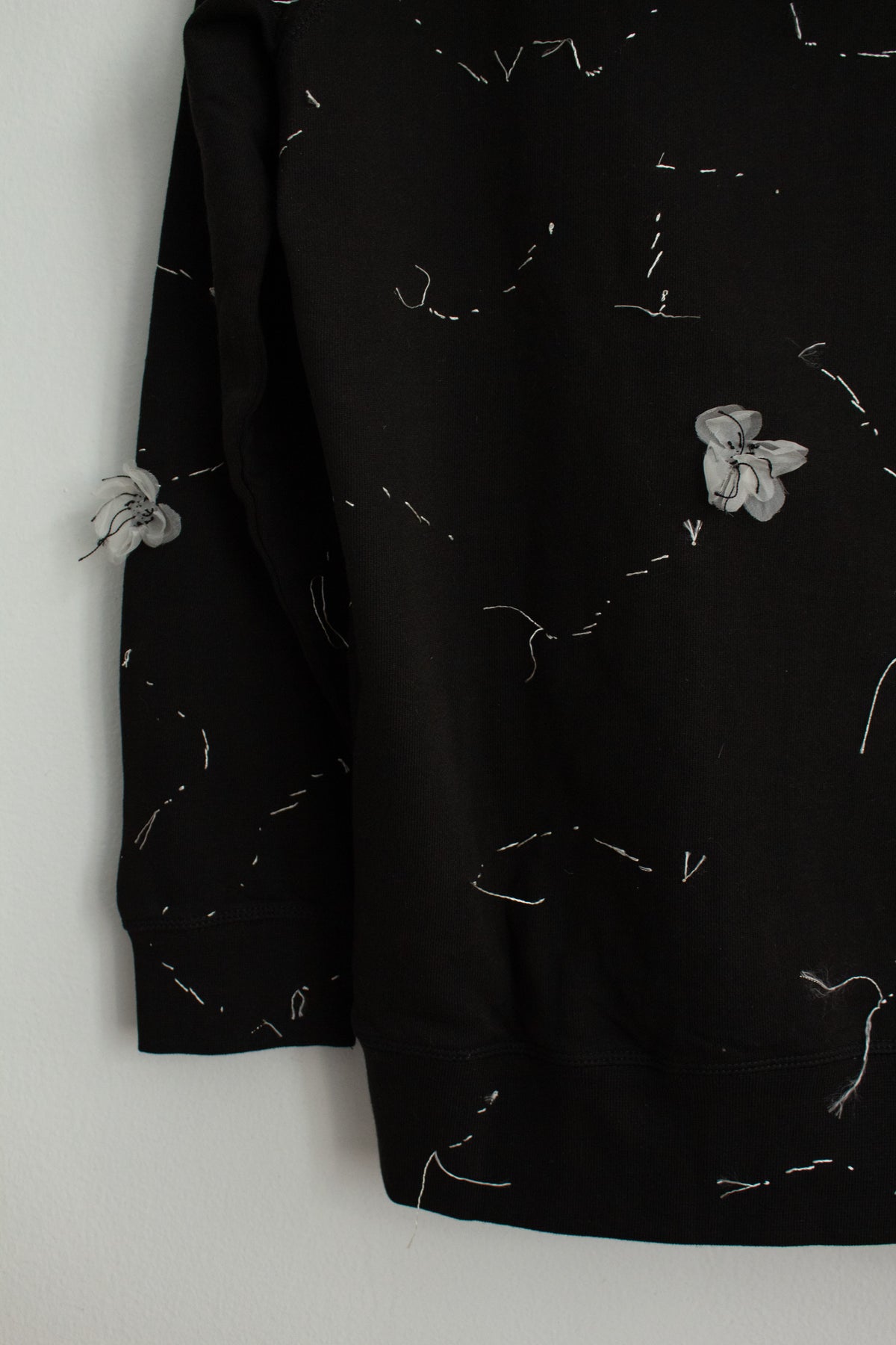 N° 306 sakura constellation hoodie - sumi black/yuki white - XL