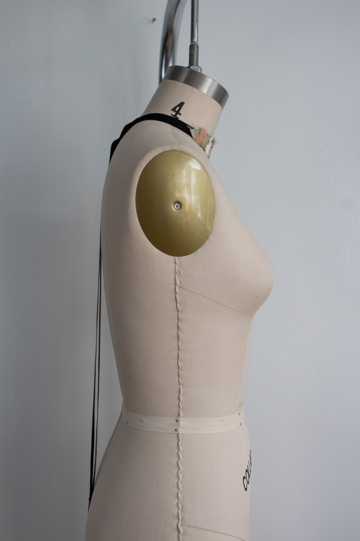 N° 124 crushed bloom cluster accessory - momo peach