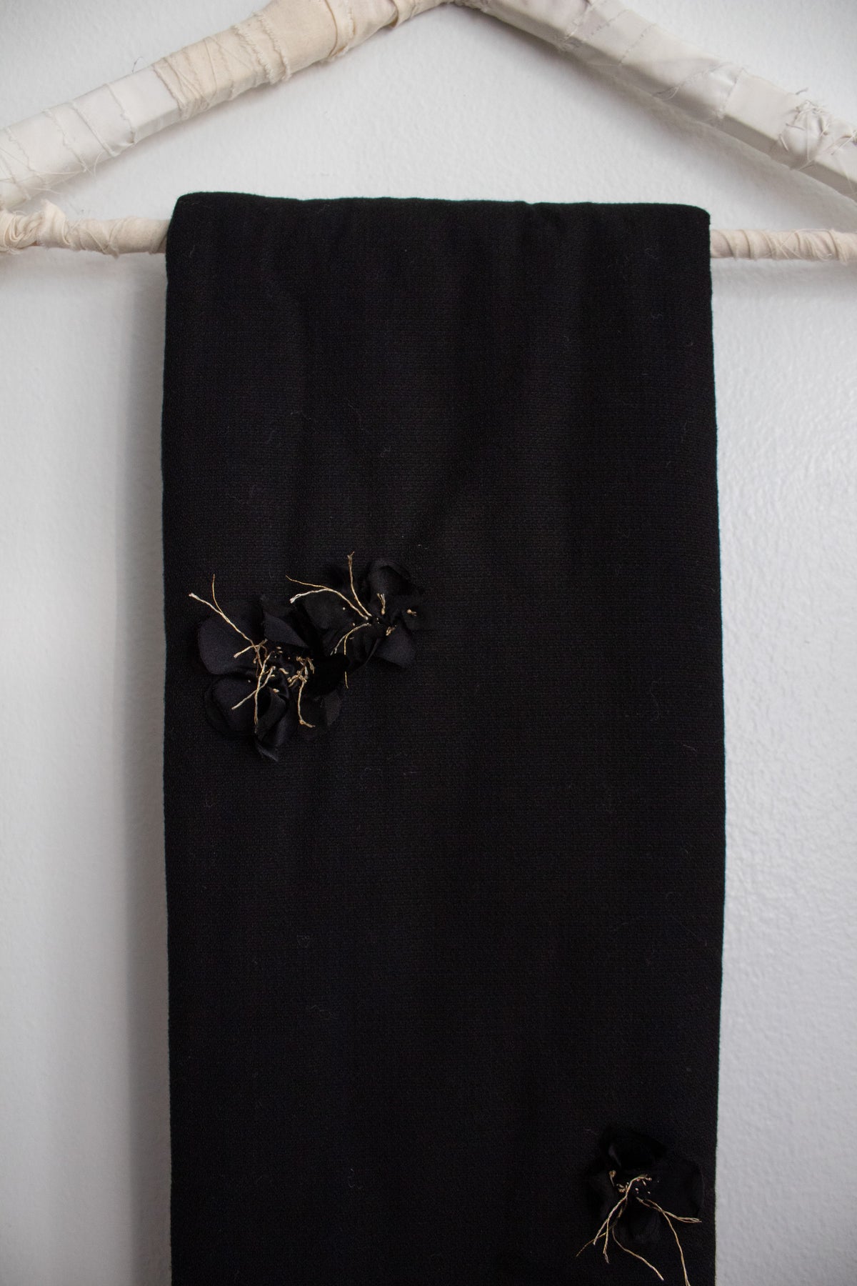 N° 123 sakura scarf - sumi black/gold