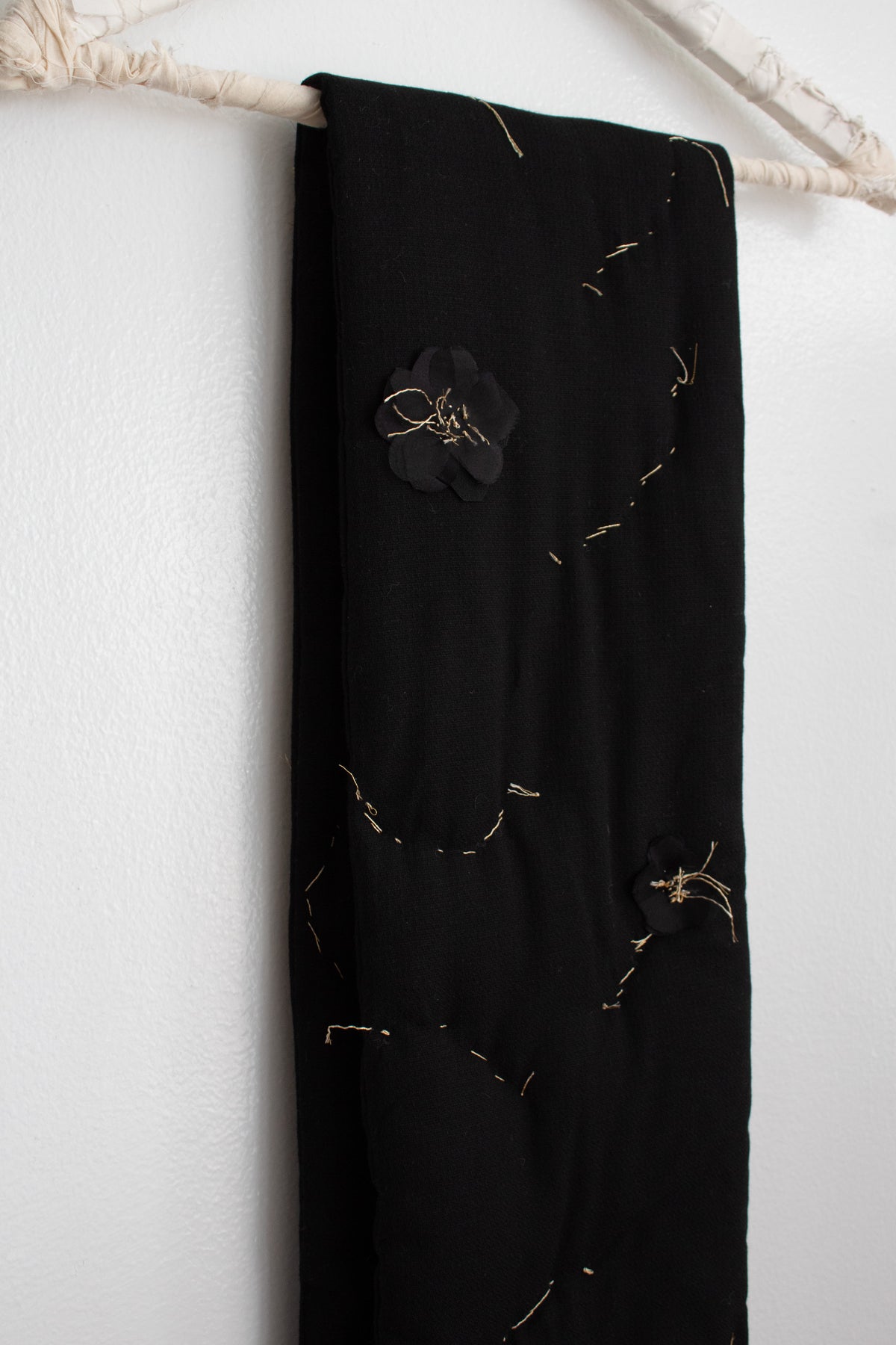 N° 123 sakura constellation scarf - sumi black/gold