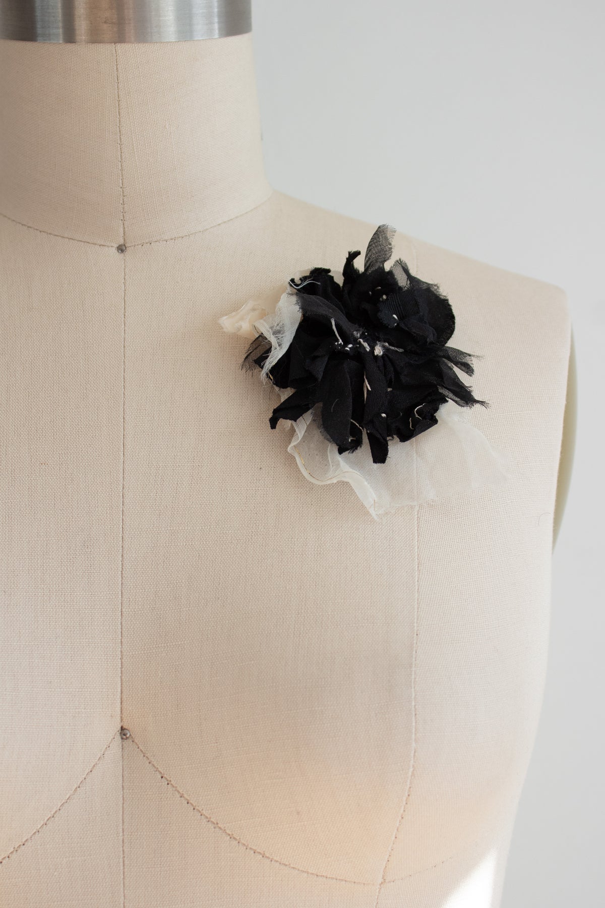 N° 100 mars flower brooch 2