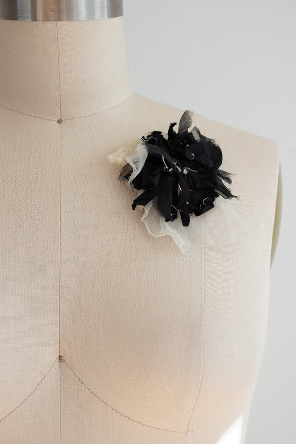N° 100 mars flower brooch 2