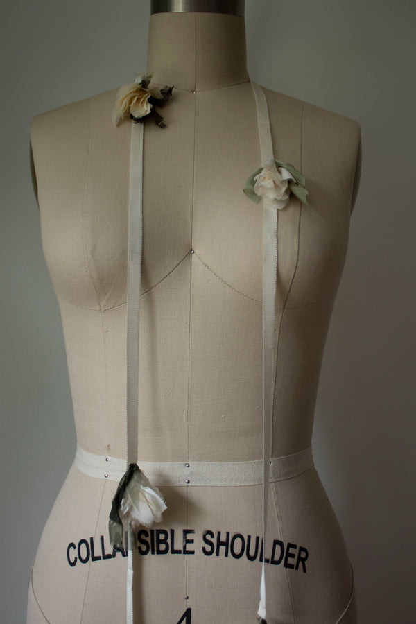 N° 277 baby falling flower accessory - ivory/cream - S (made to order)