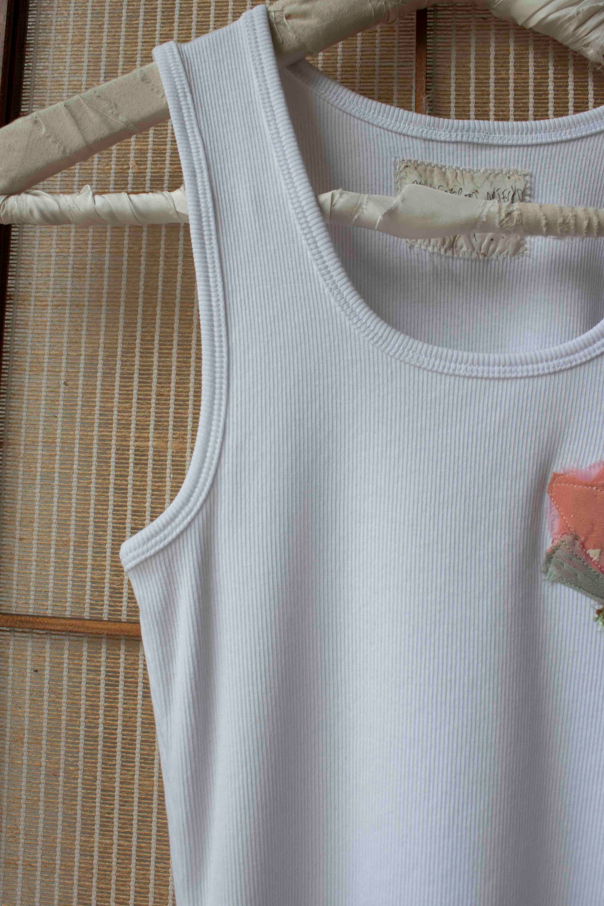 N° 354 womens fitted pressed flower rib tank - yuki white/coral pink - M