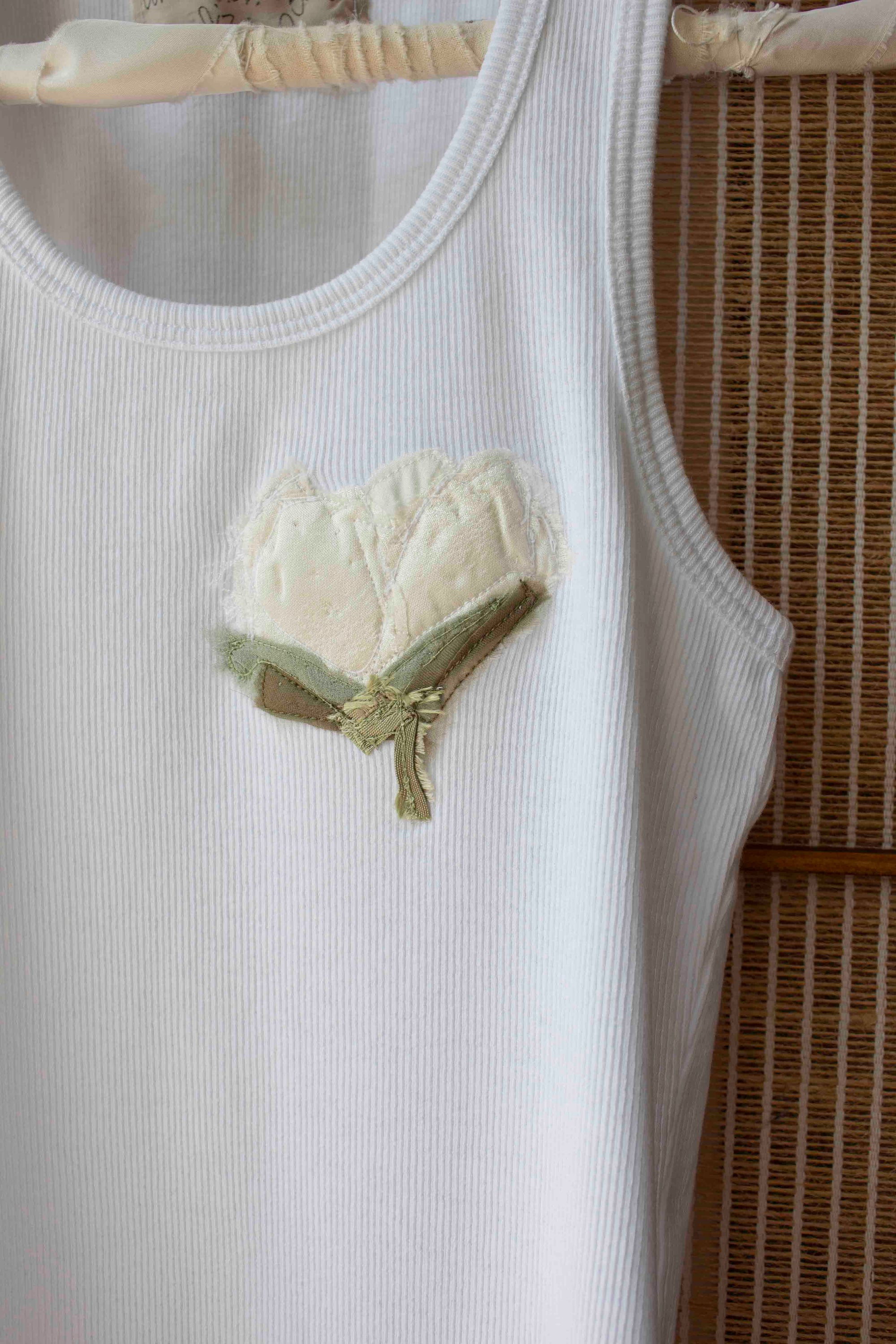 N° 354 womens fitted pressed flower rib tank - yuki white/yuki white - S