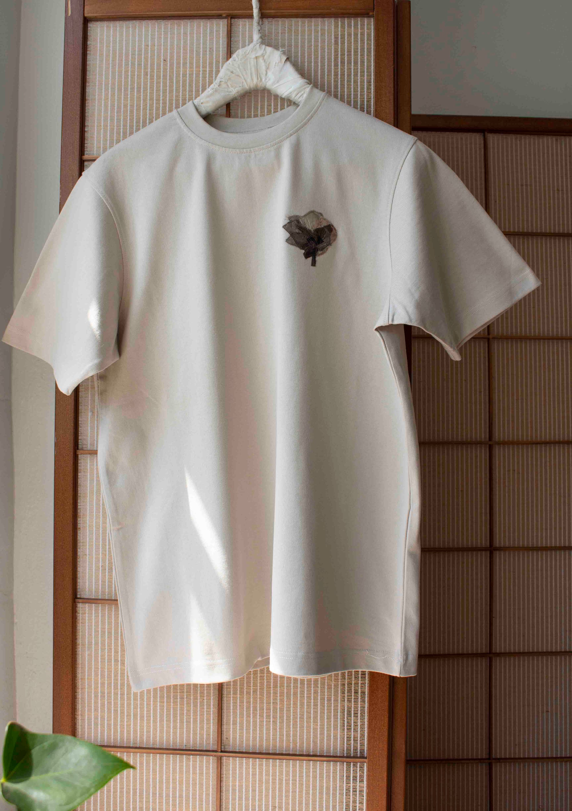 N° 285 heavyweight pressed flower T-shirt - suna beige (made to order)