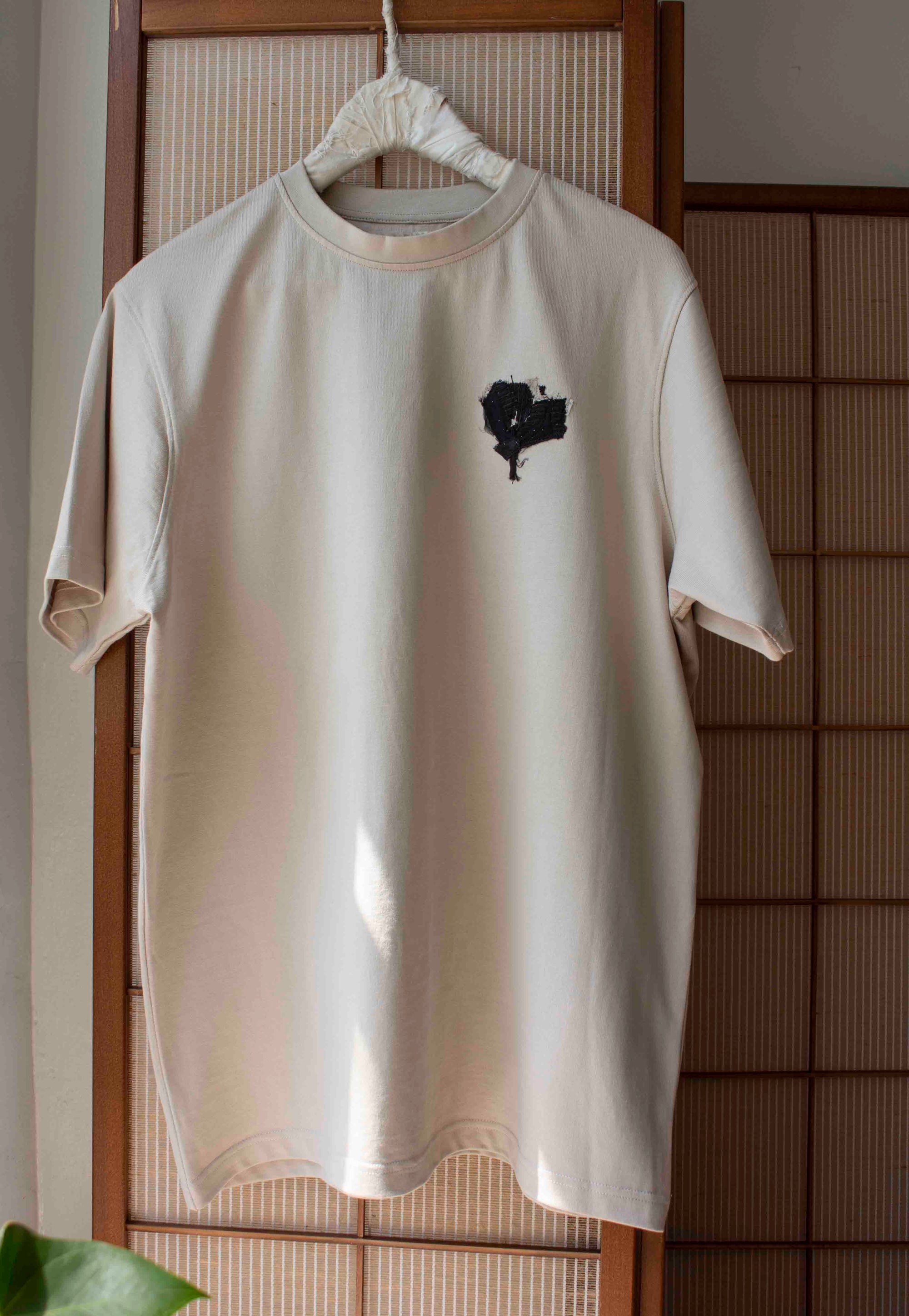 N° 285 heavyweight pressed flower T-shirt - suna beige (made to order)