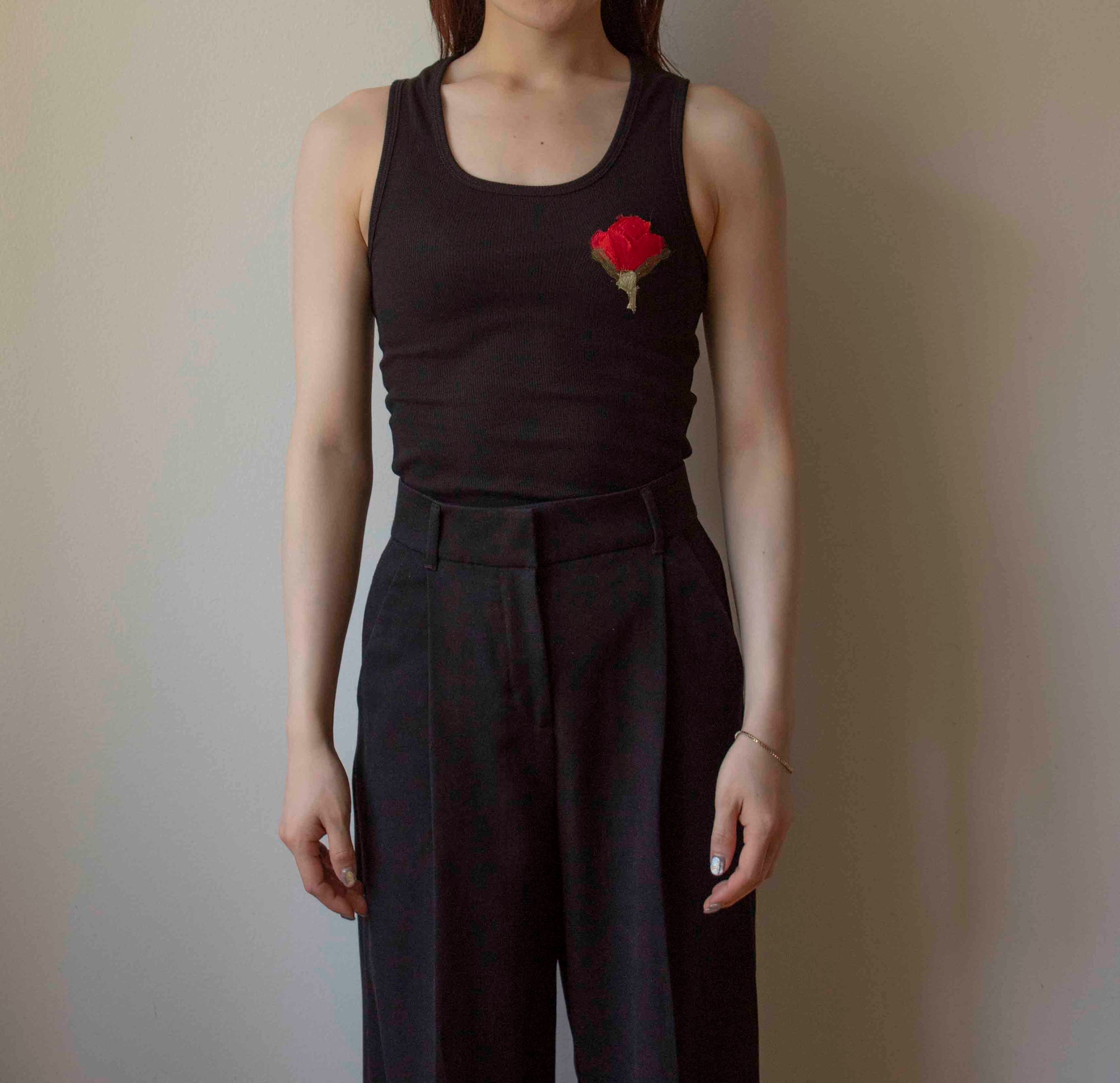 N° 354 womens fitted pressed flower rib tank - sumi black/ume red (made to order)