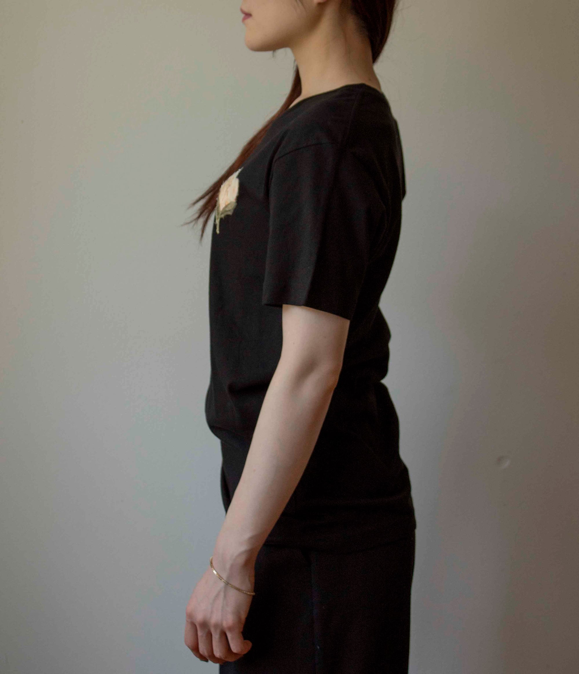 N° 290 pressed flower T-shirt - sumi black
