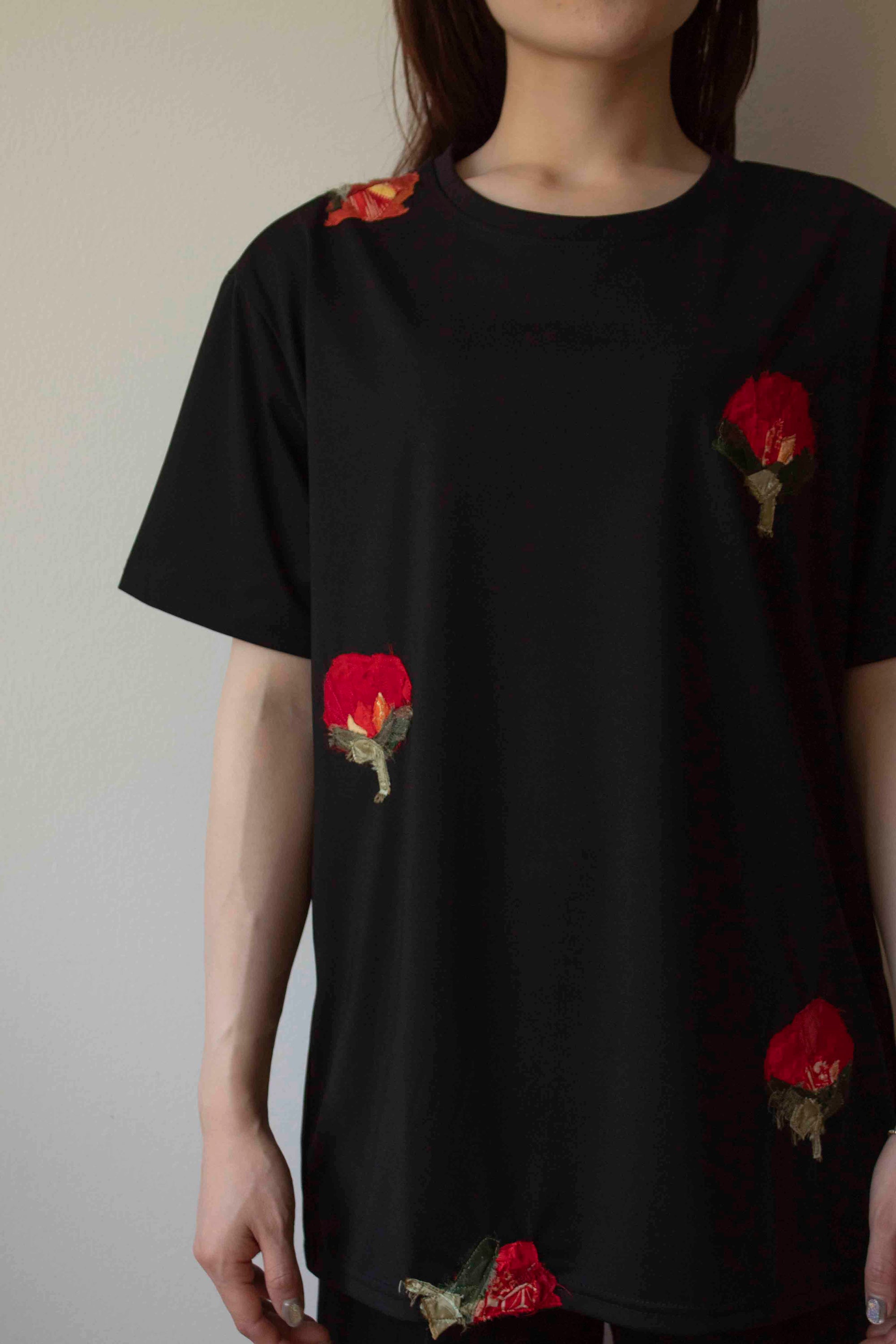 N° 59 nuru multi-pressed flower T-shirt