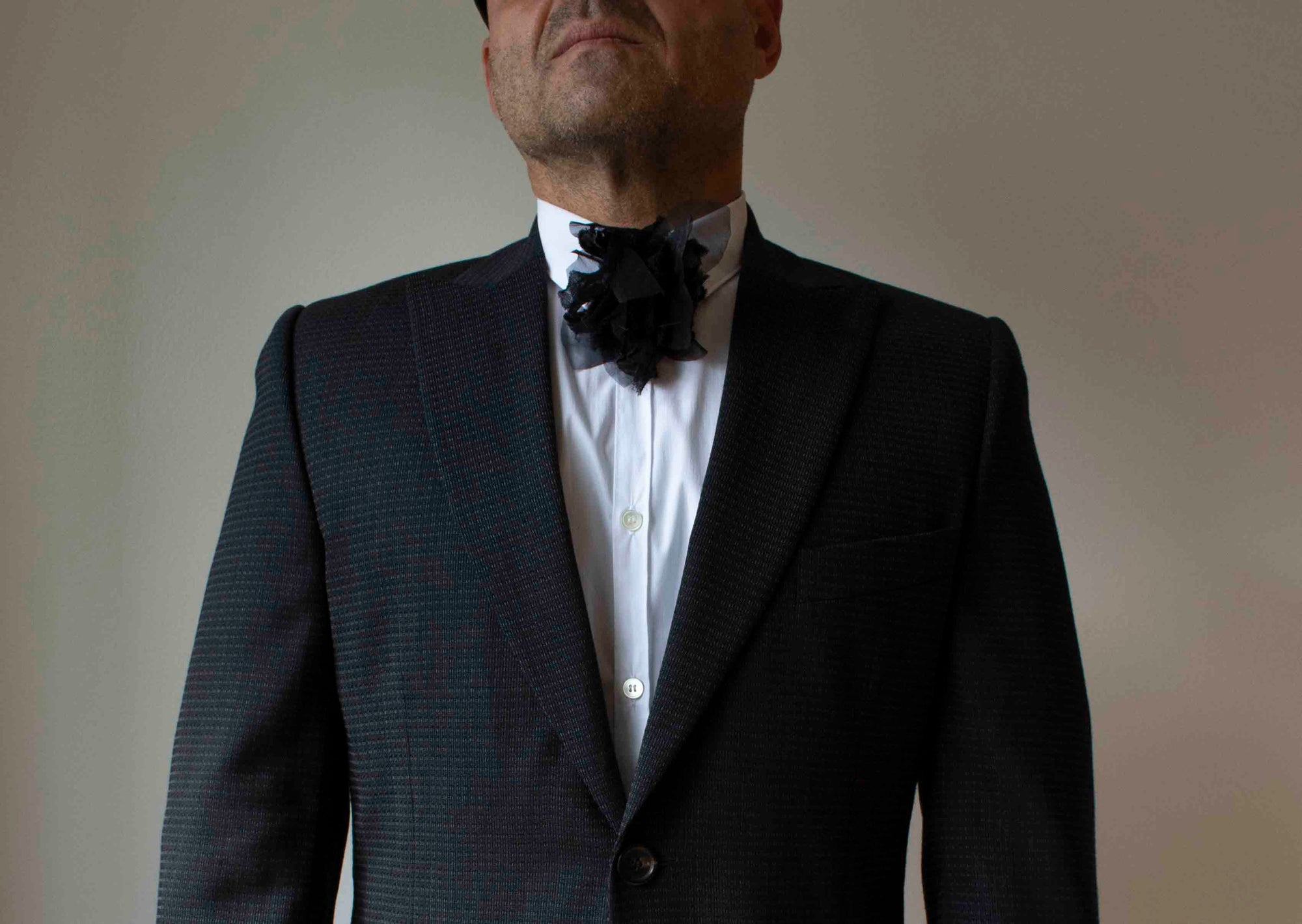 N° 44 crushed bloom tie - sumi black - M